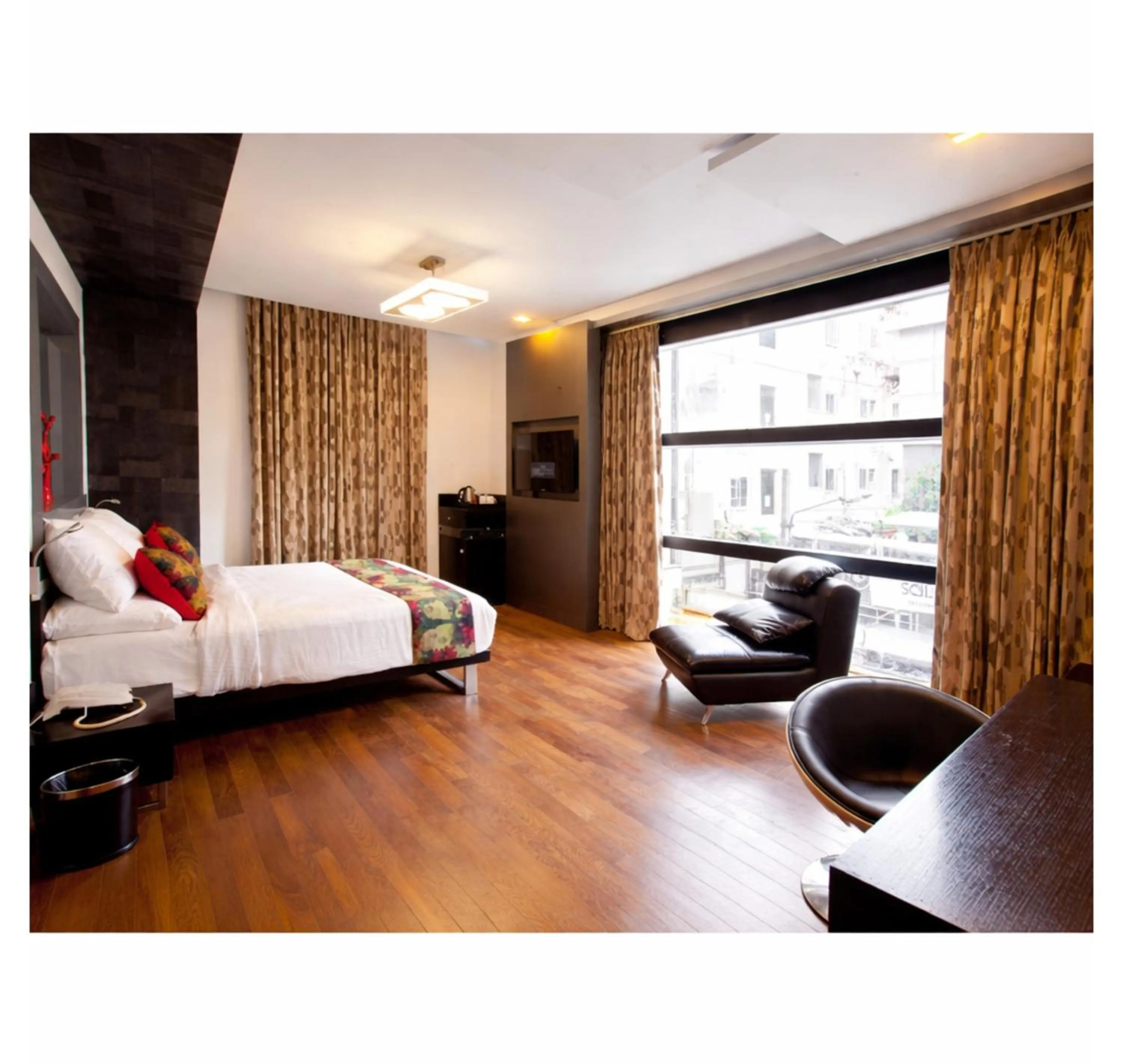 Photo of the whole room, Bed in Purple Brigade, Bangalore