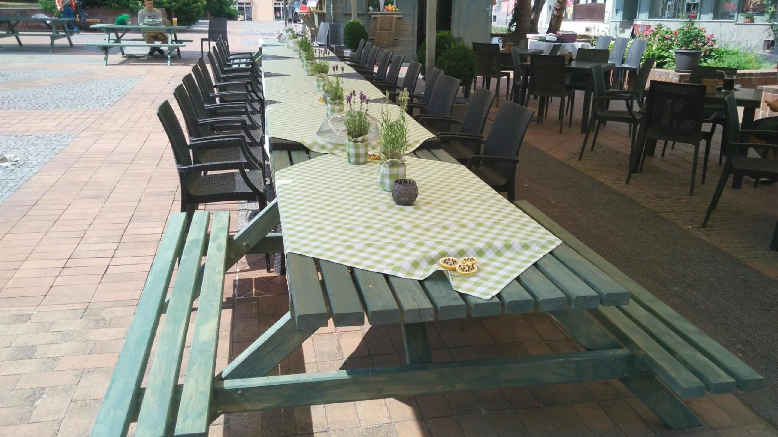 Restaurant/places to eat in Apartments Rose Garden