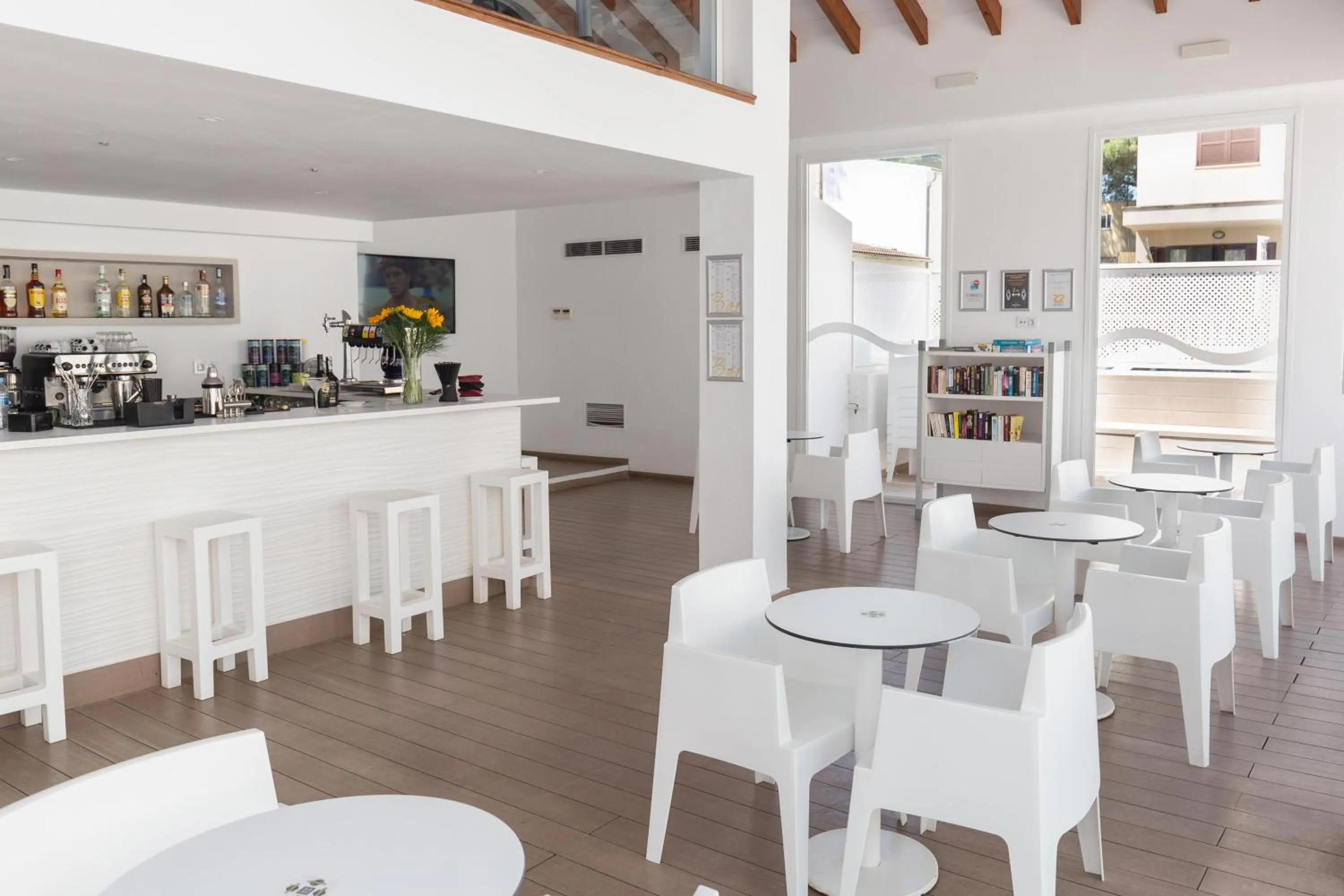 Lounge or bar in BQ Cala Ratjada