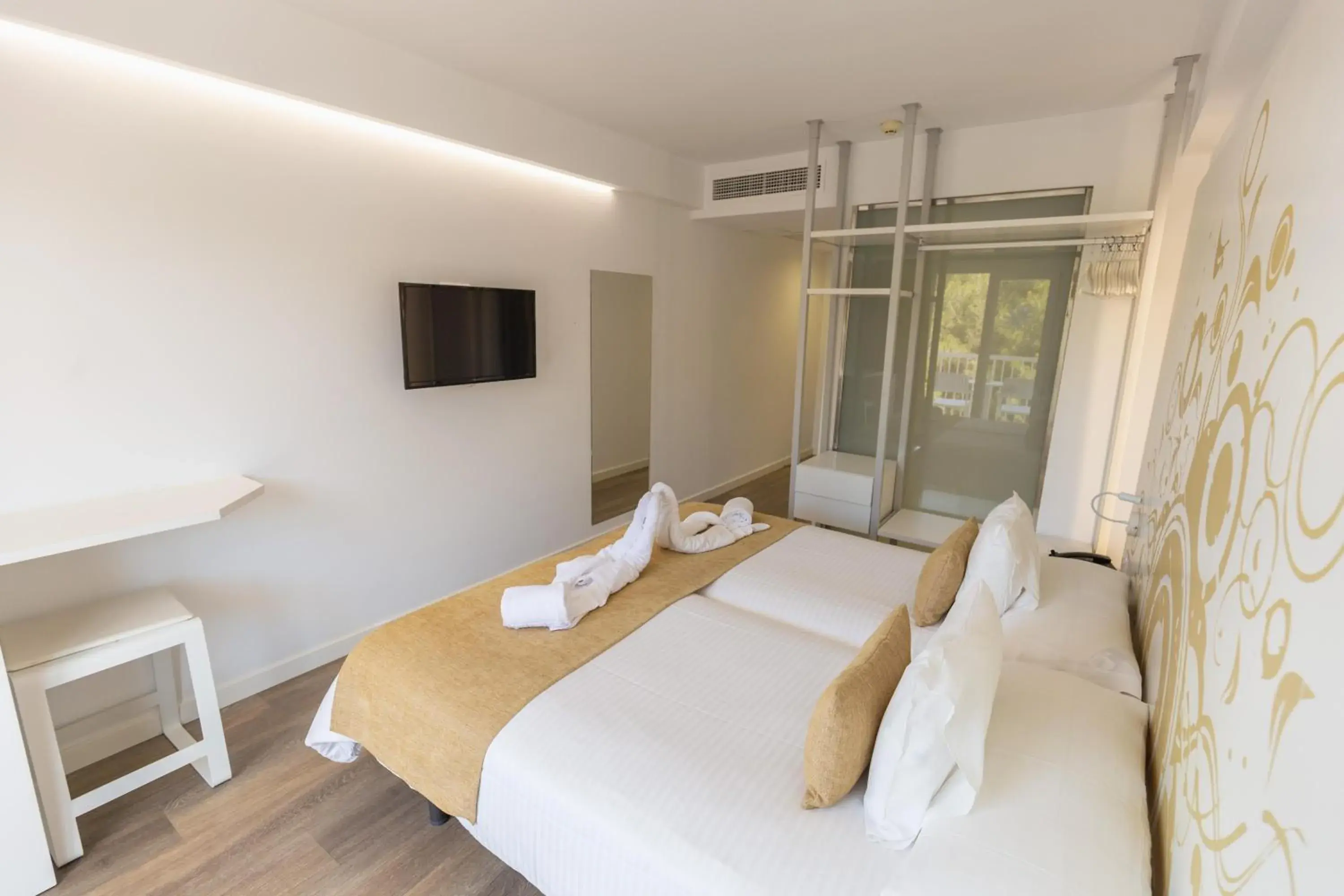 Standard Double or Twin Room in BQ Cala Ratjada Standard Double or Twin Room in BQ Cala Ratjada