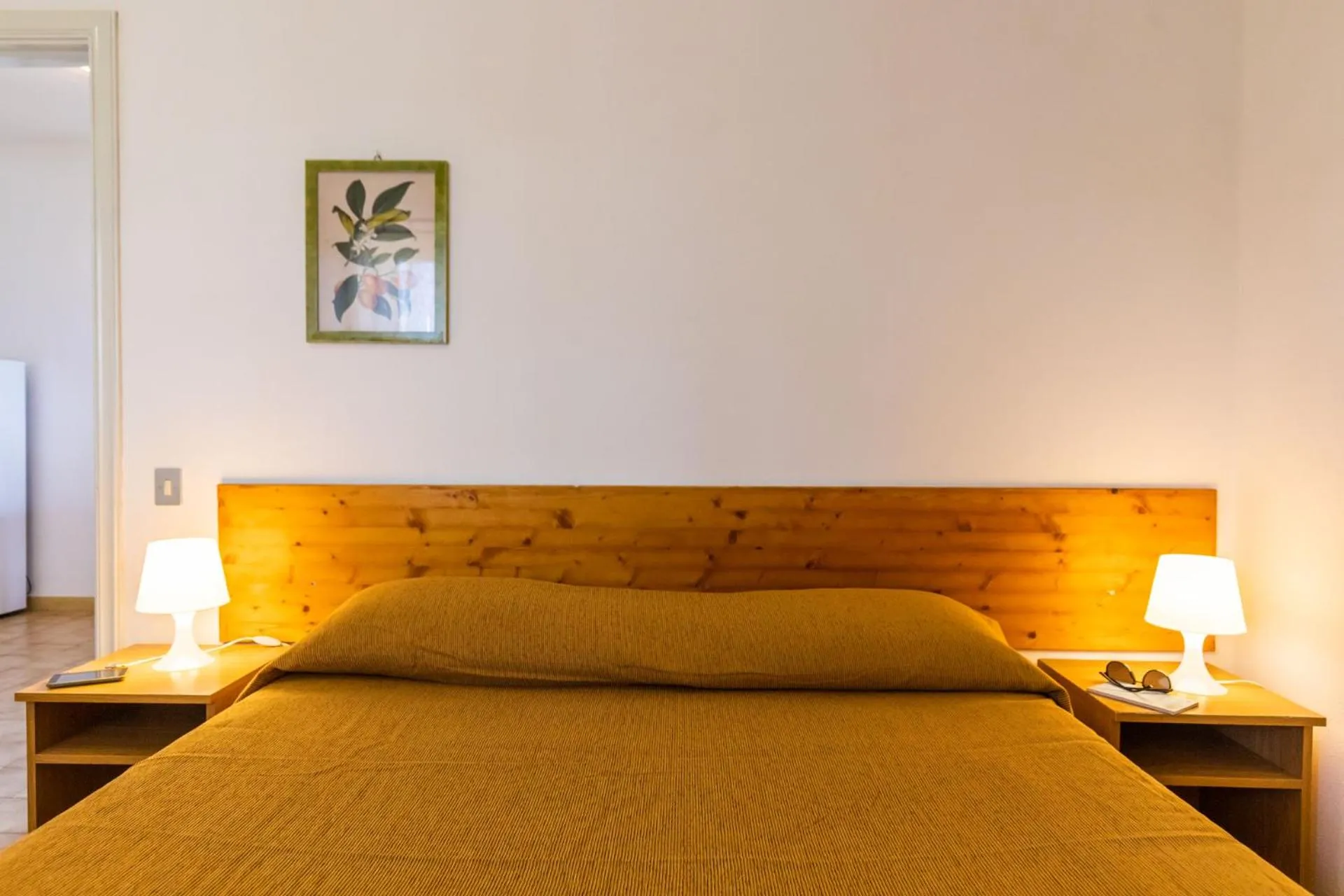 Photo of the whole room, Bed in La Meridiana