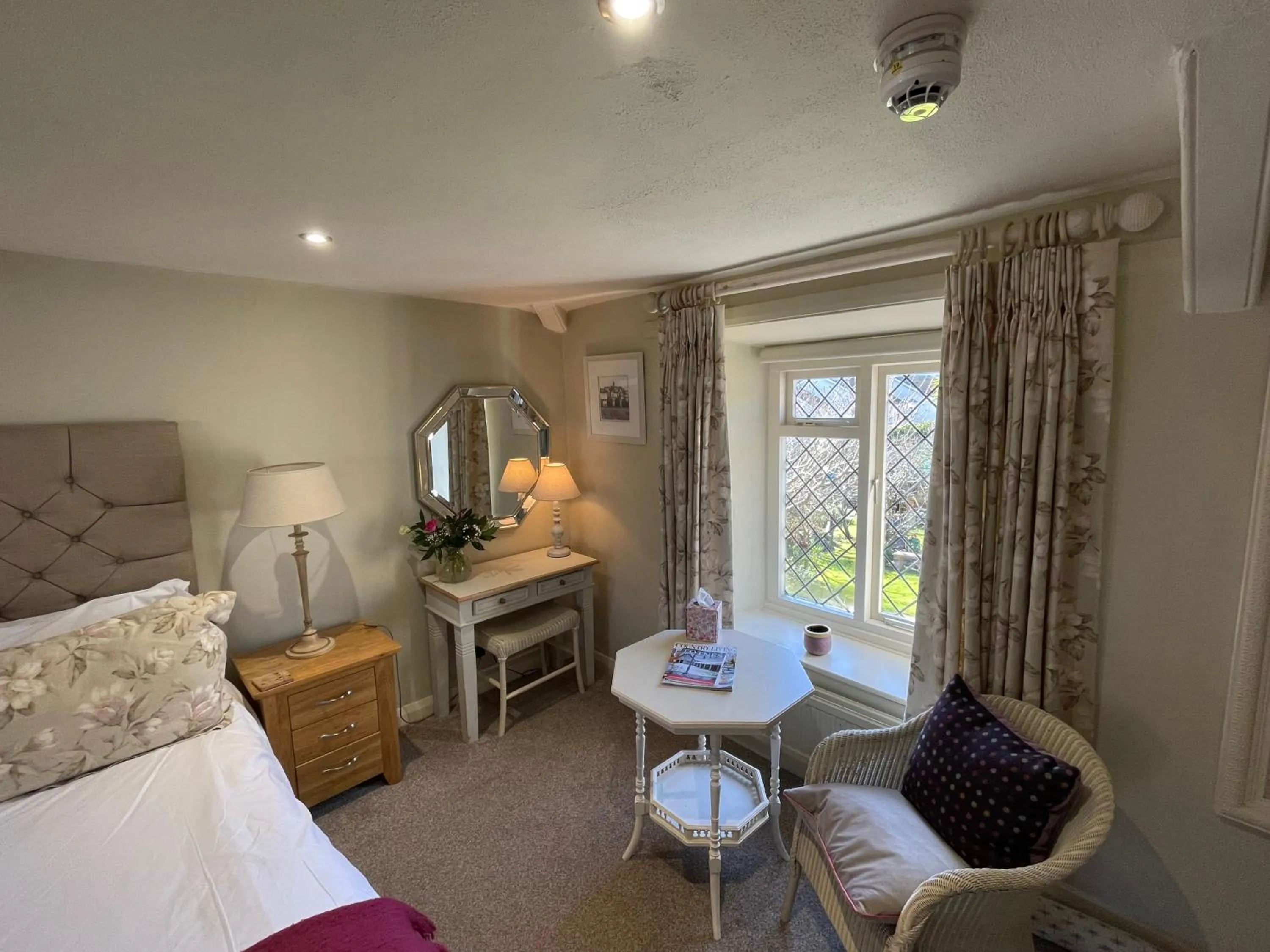 Seating area, Bed in The Old Forge