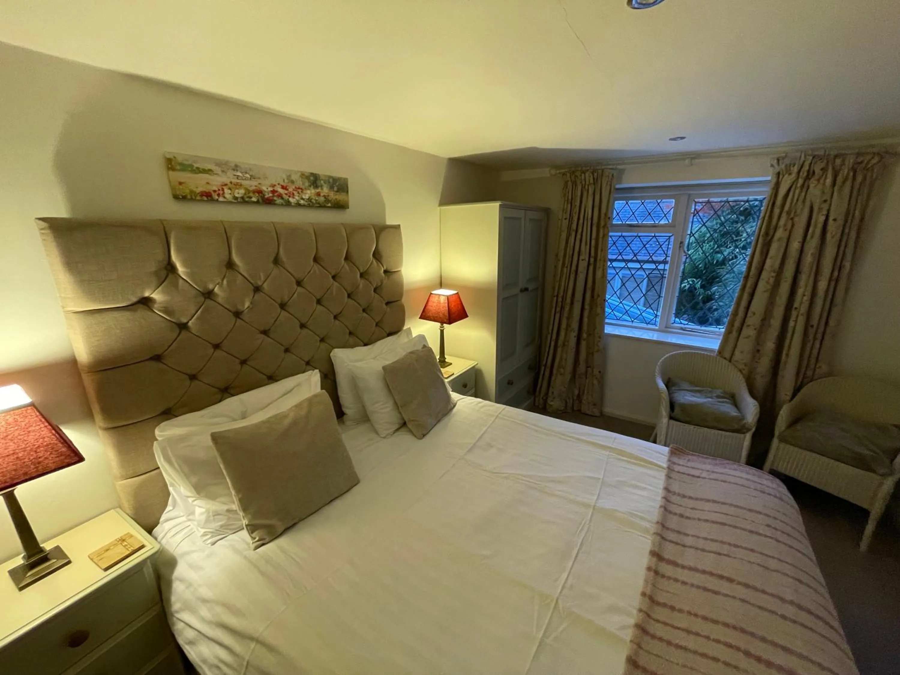 Bedroom, Bed in The Old Forge