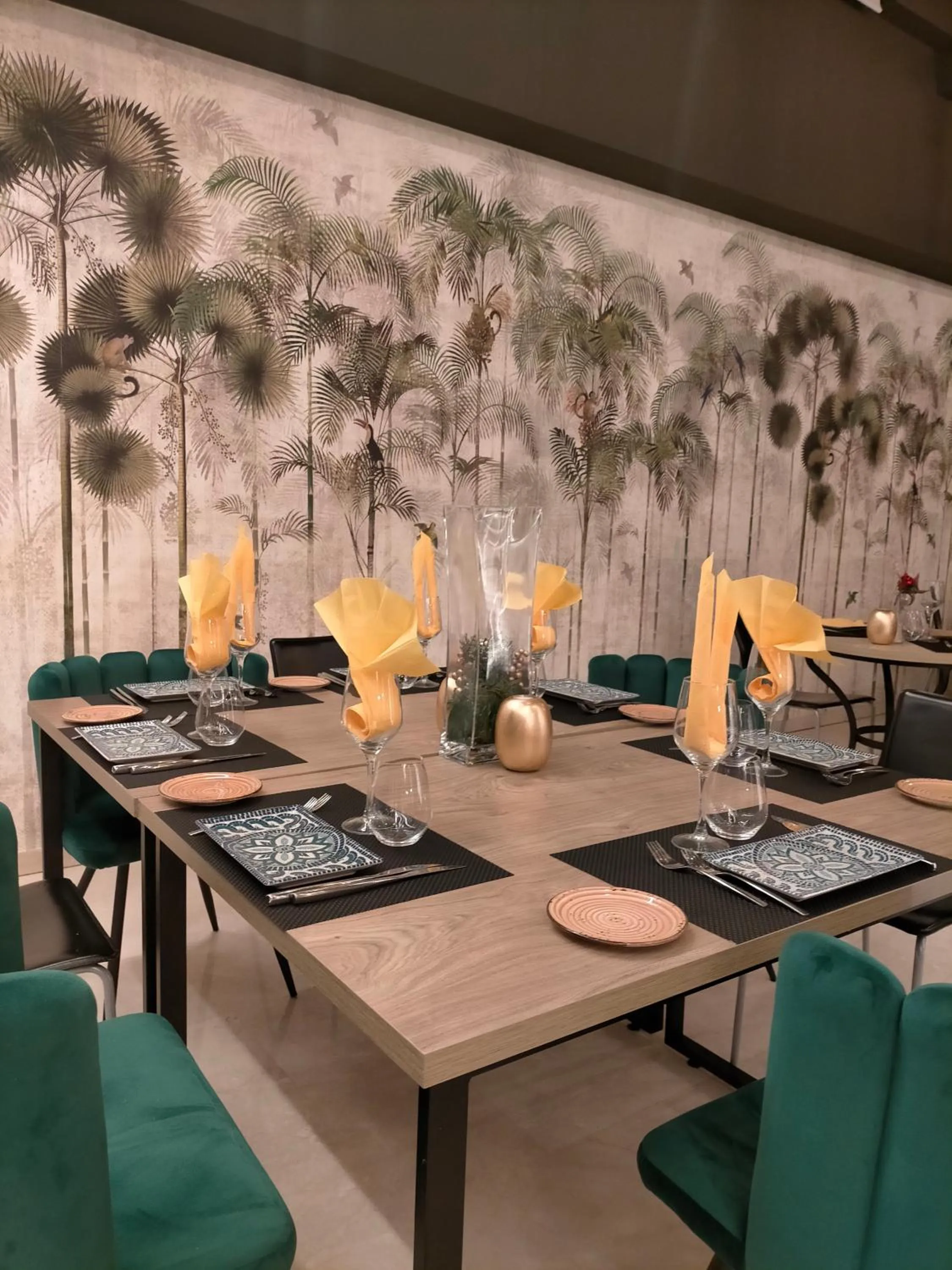 Restaurant/places to eat in Casa del Trigo