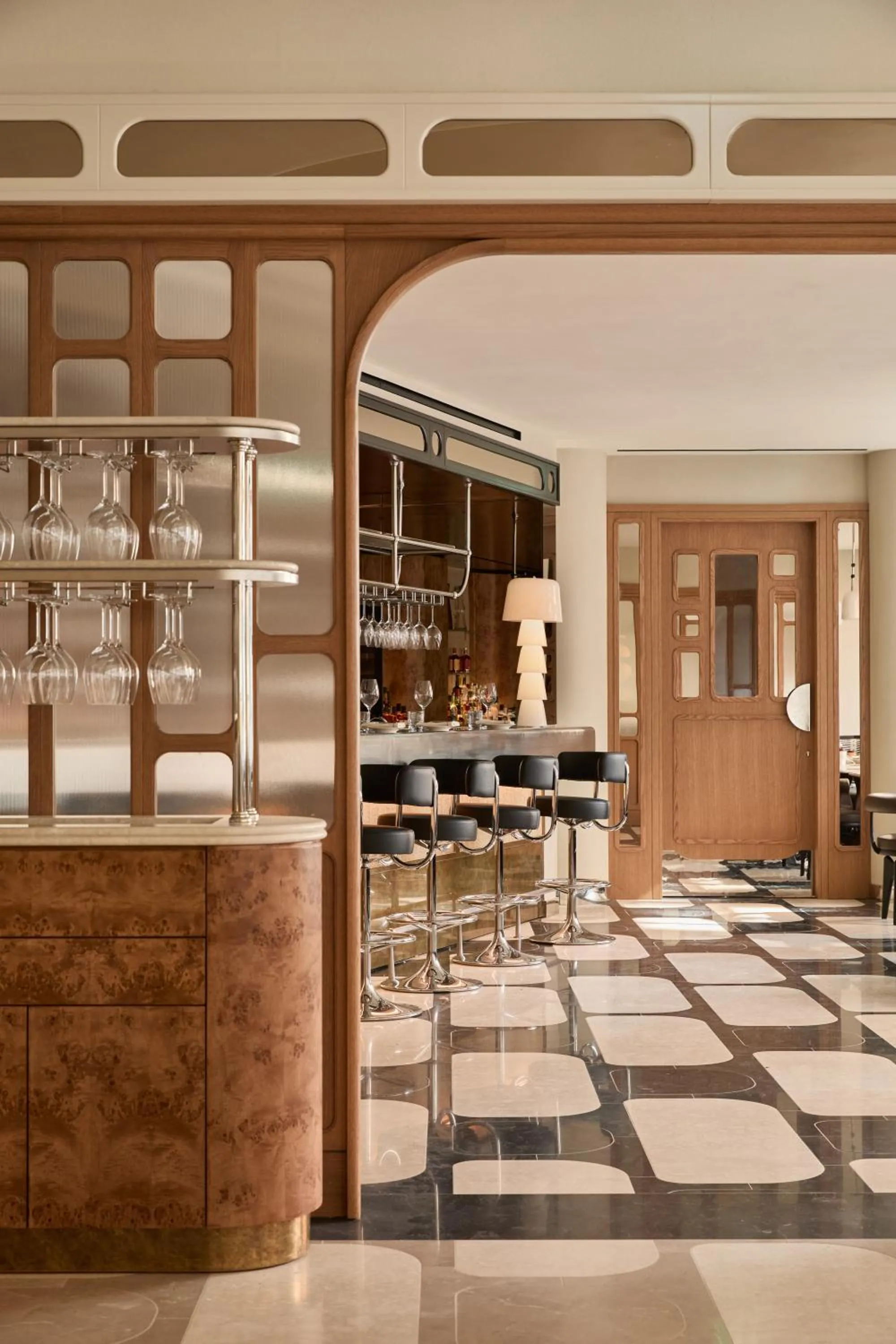 Restaurant/places to eat in The Newman