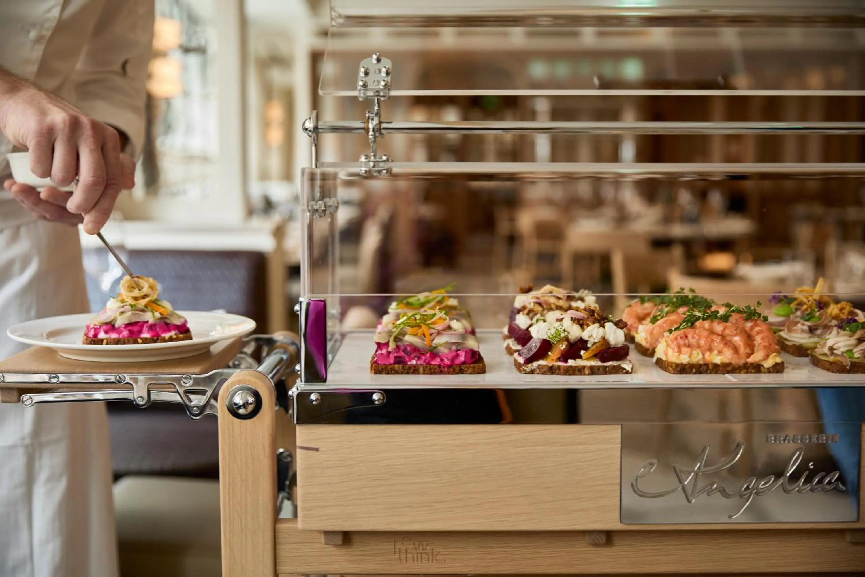 Restaurant/places to eat in The Newman