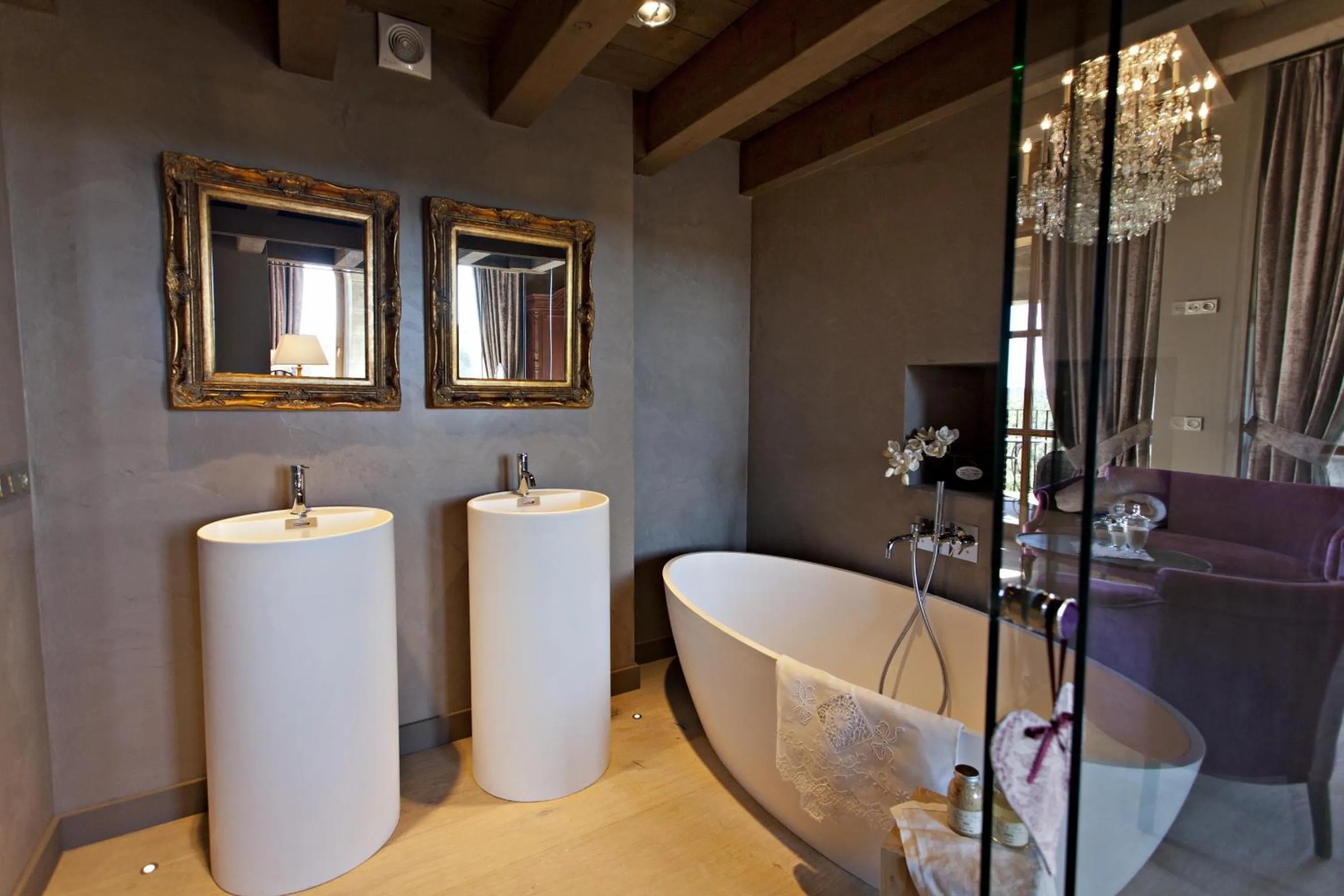 Bathroom in La Vella Farga Hotel