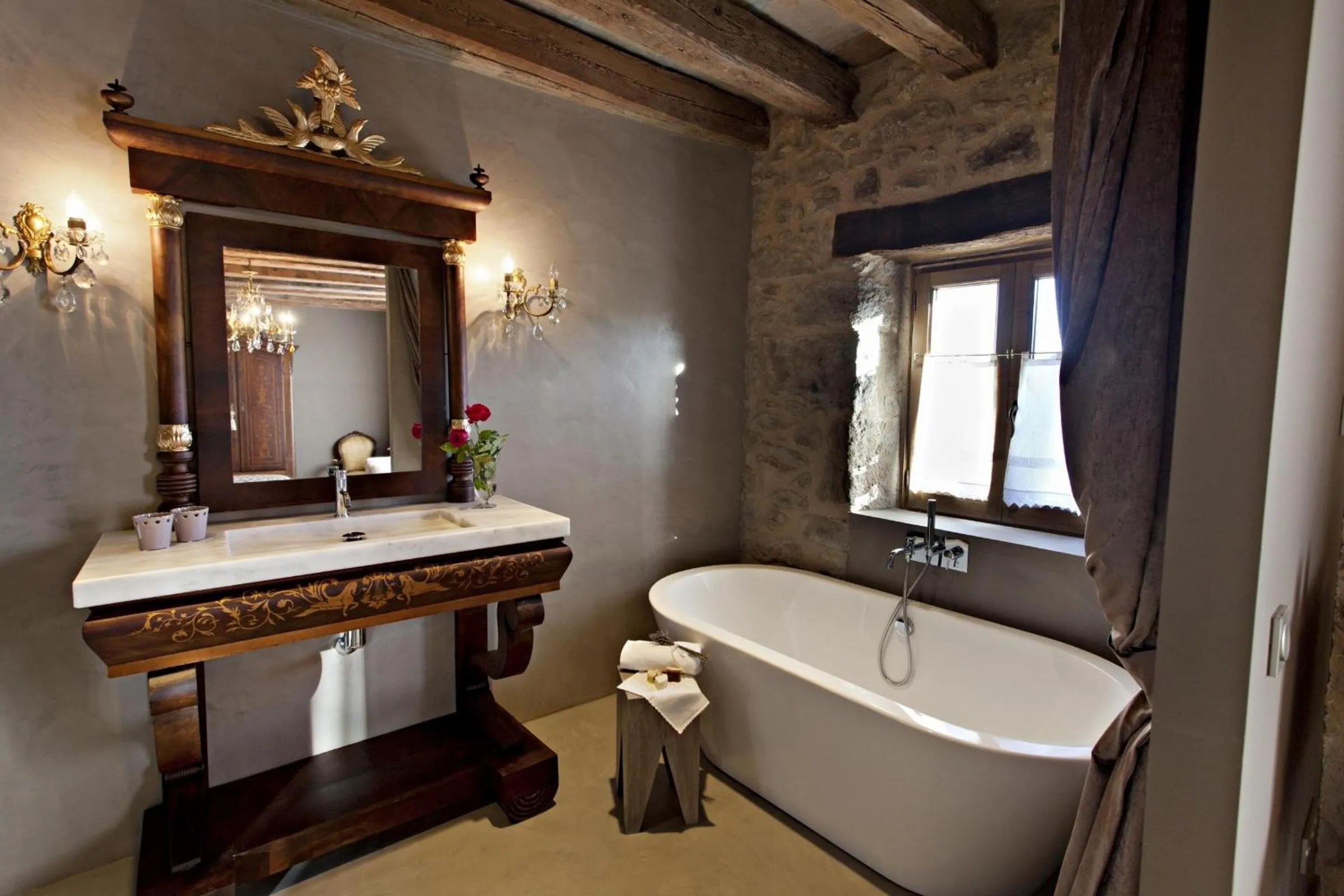 Bathroom in La Vella Farga Hotel