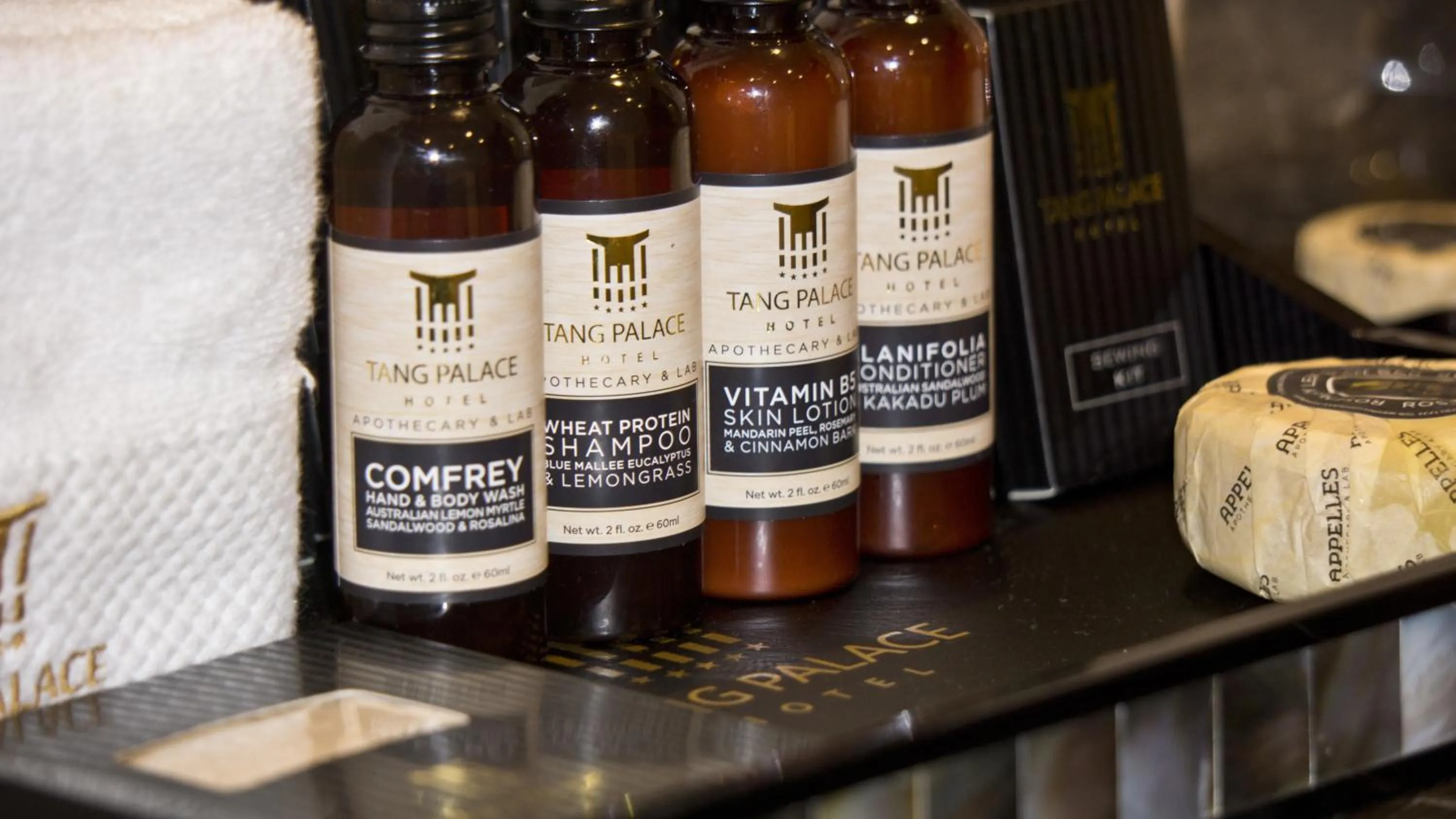 Bathroom in Tang Palace Hotel