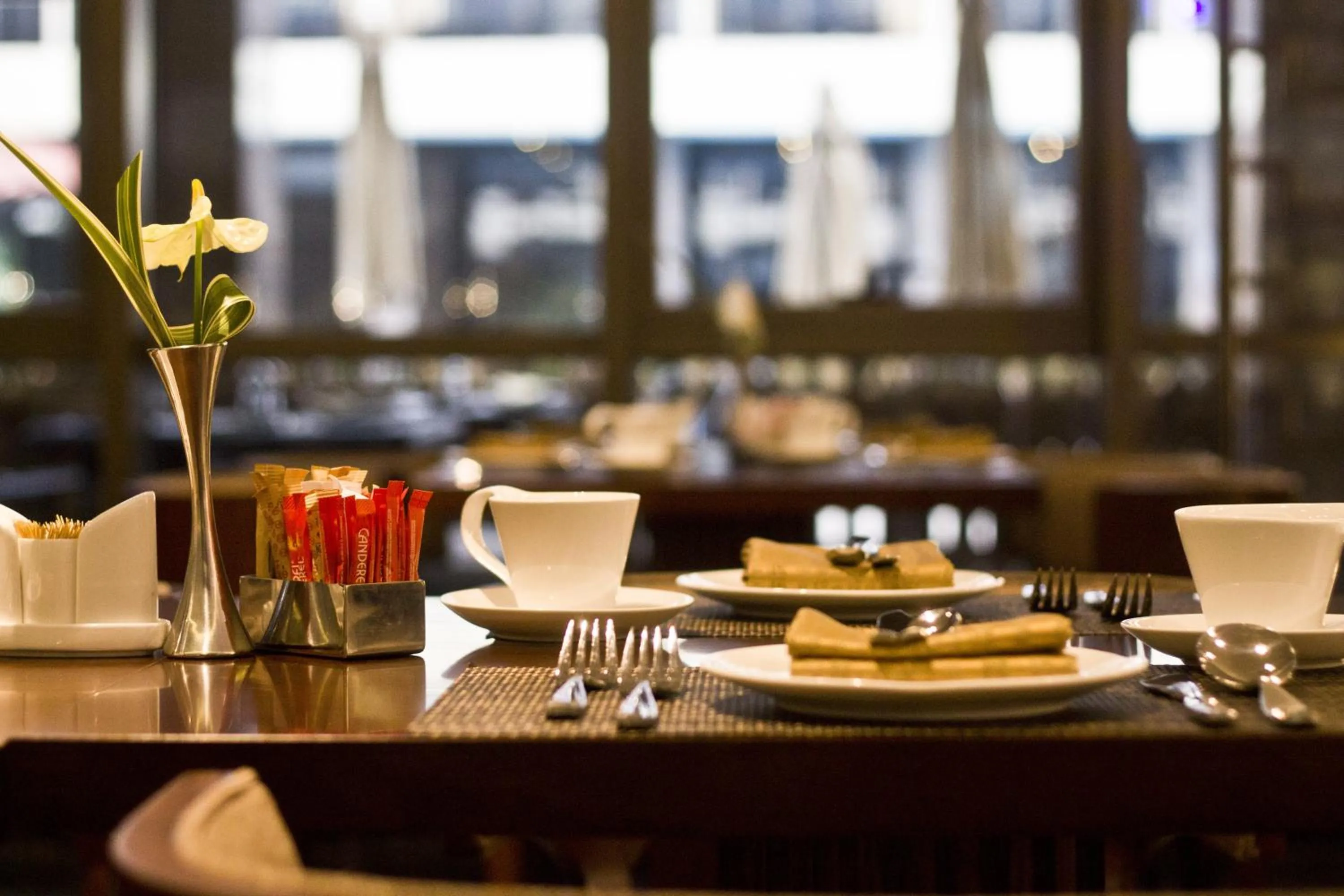 Restaurant/places to eat in Tang Palace Hotel