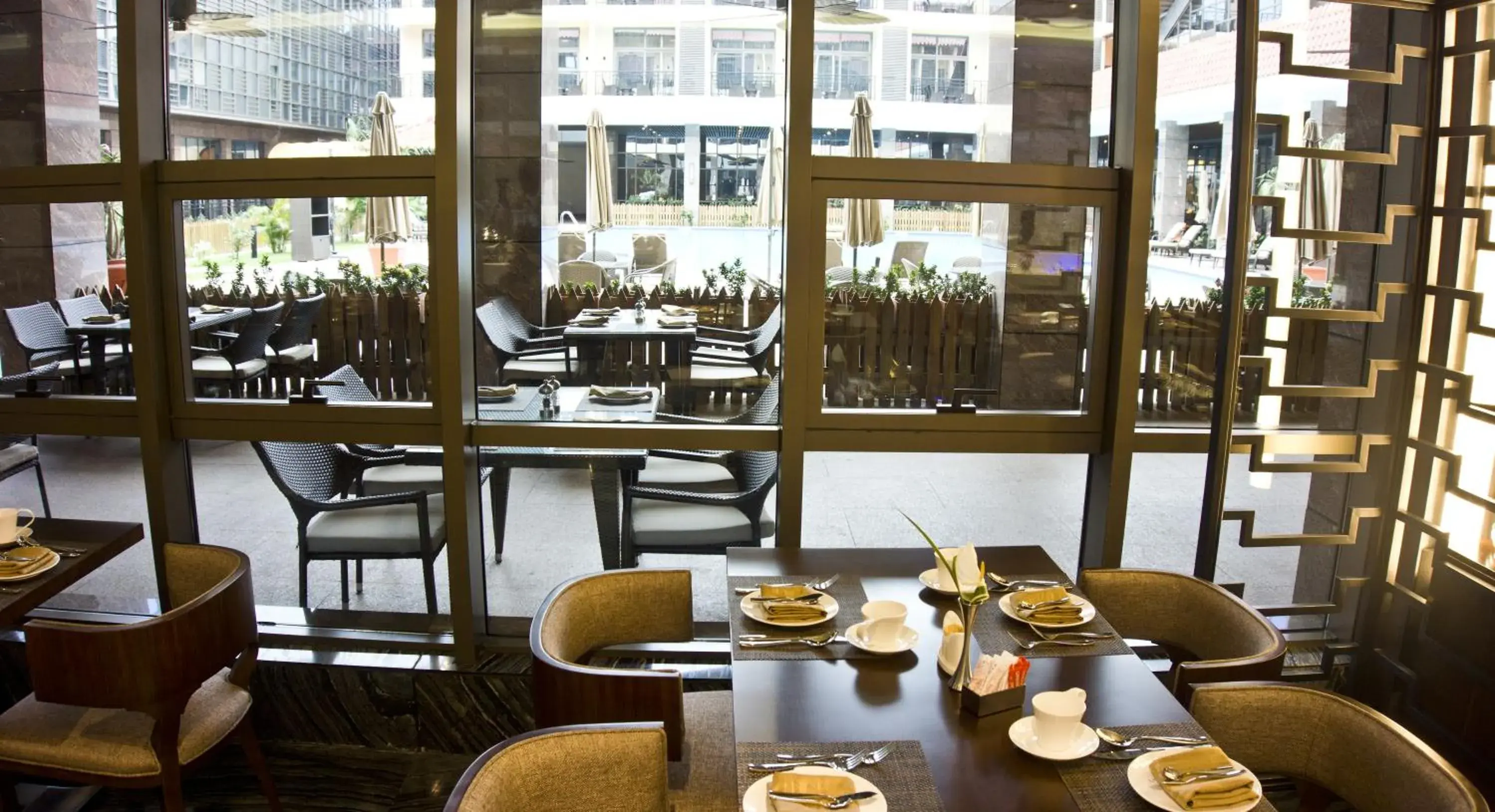 Restaurant/places to eat in Tang Palace Hotel Restaurant/places to eat in Tang Palace Hotel