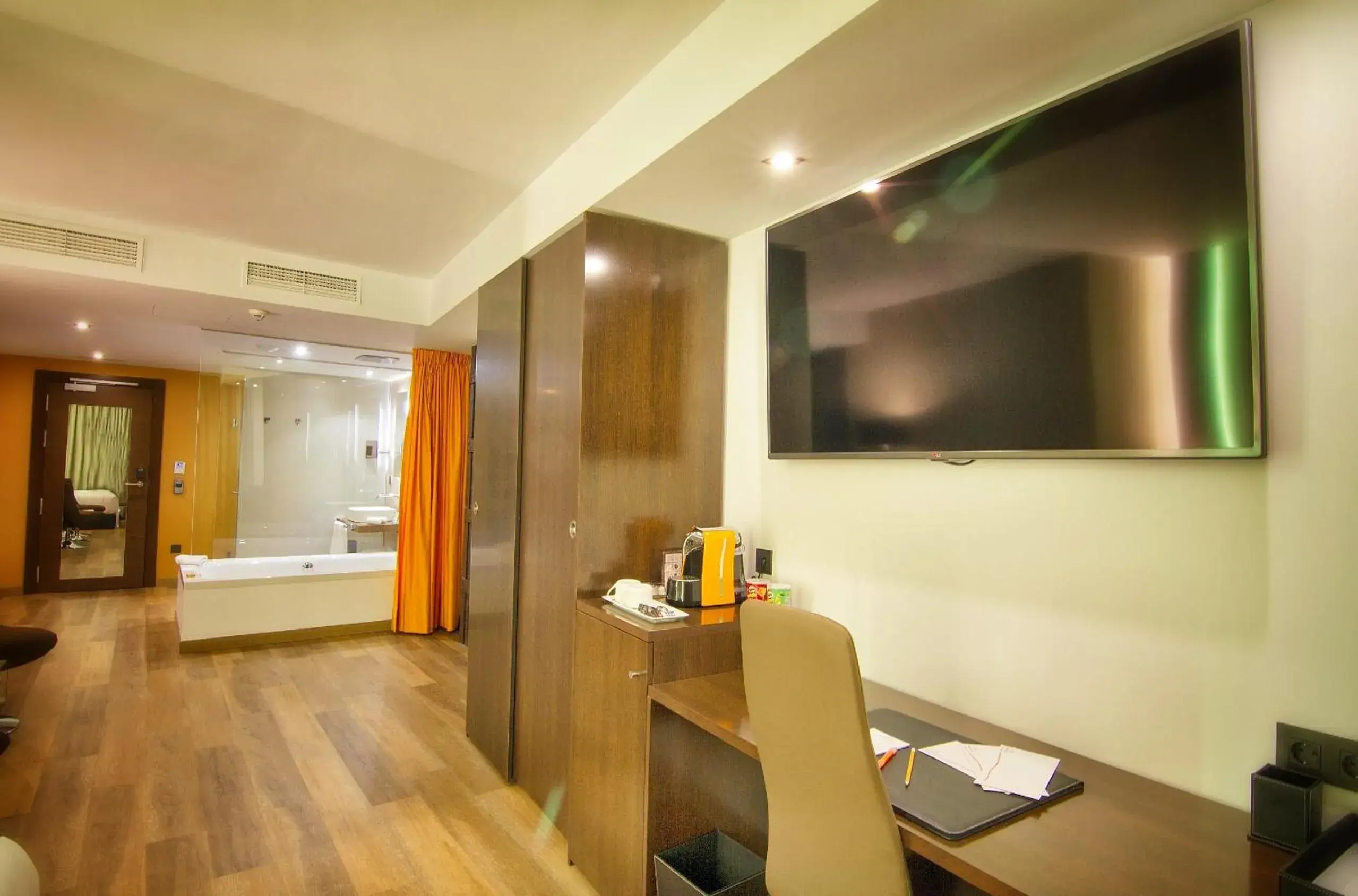 Photo of the whole room, Bed in MB Boutique Hotel - Adults Recommended Photo of the whole room, Bed in MB Boutique Hotel - Adults Recommended