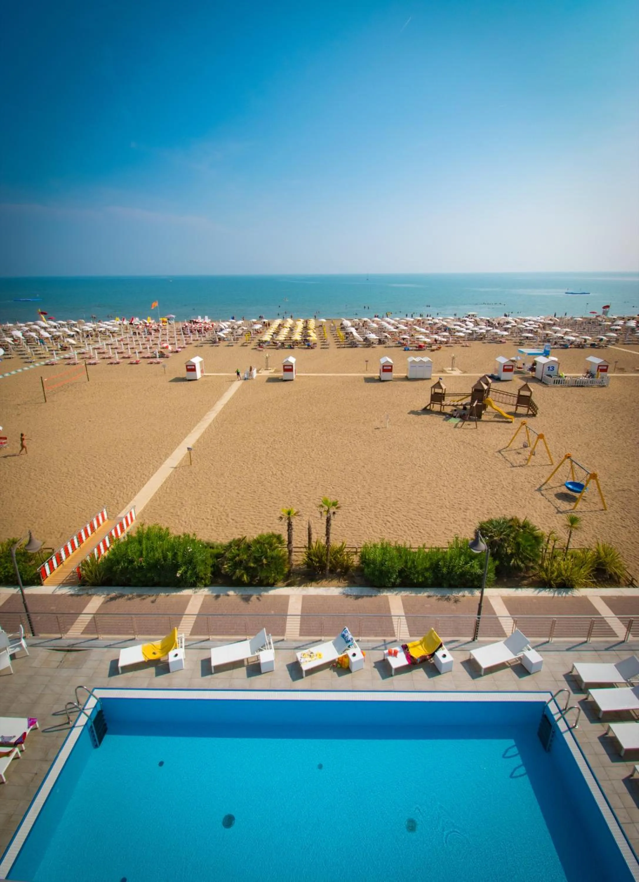 Beach in Hotel Delle Nazioni - Adults Only