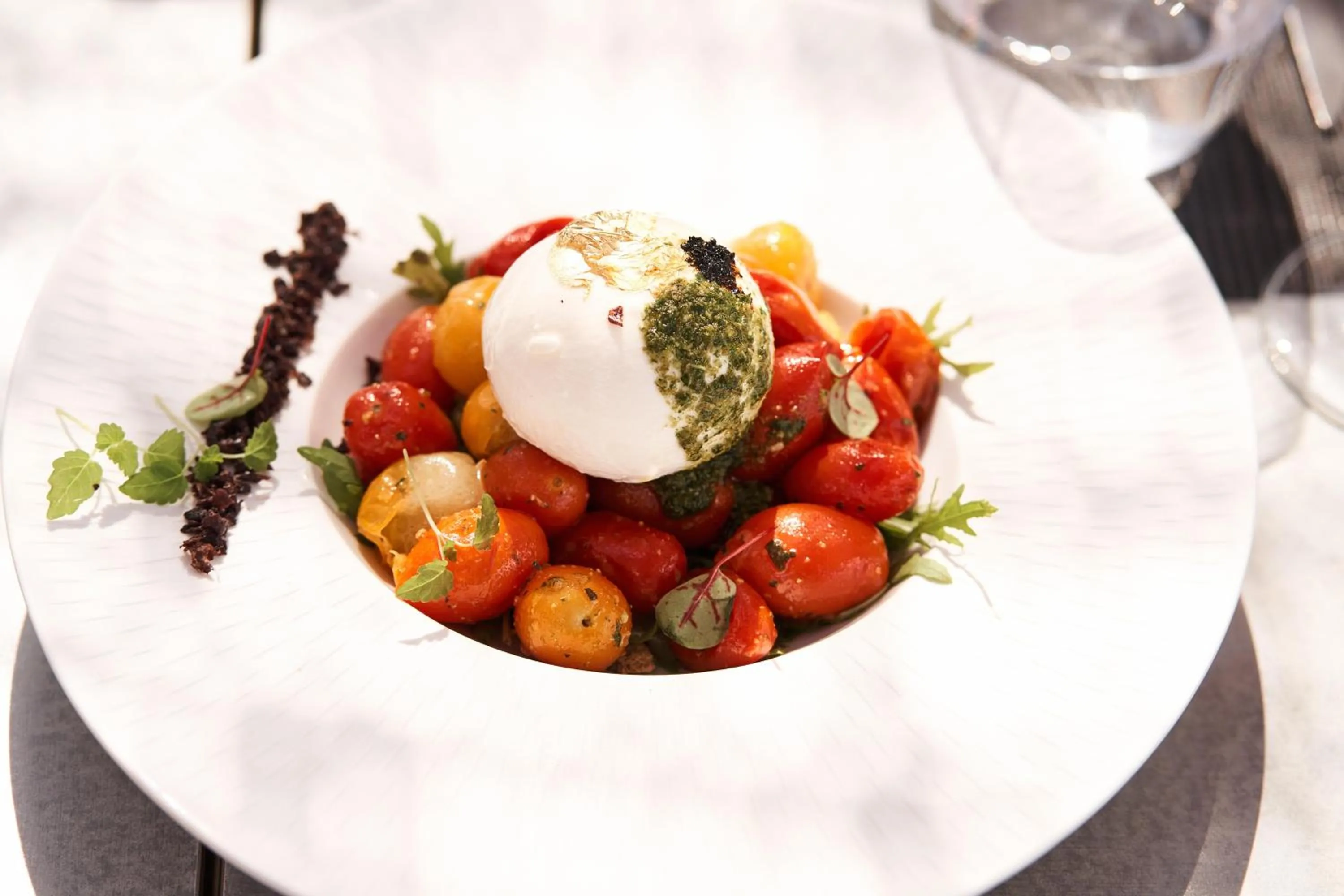 Restaurant/places to eat in NEMA Design Hotel & Spa - Adults Only