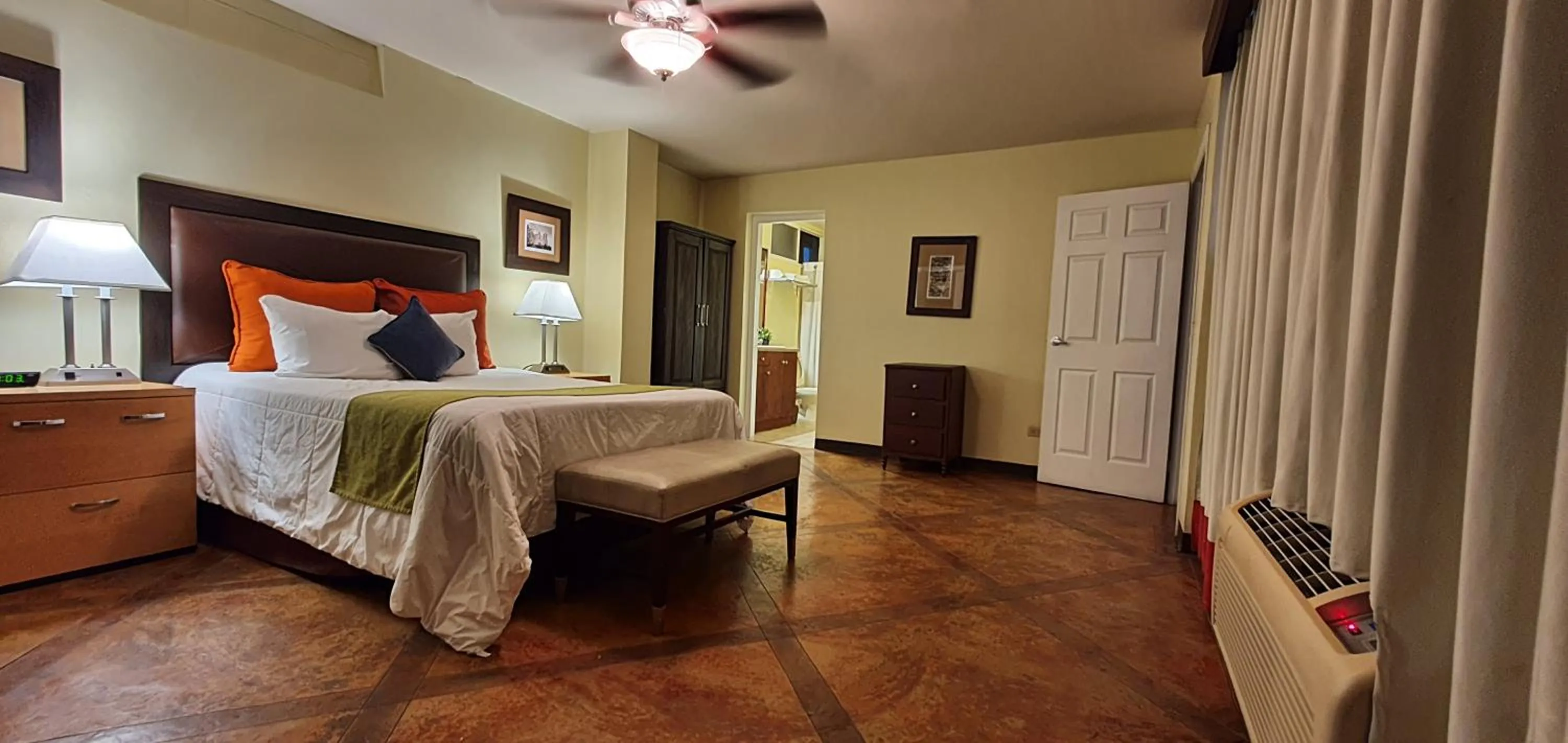 Decorative detail, Bed in Humuya Inn