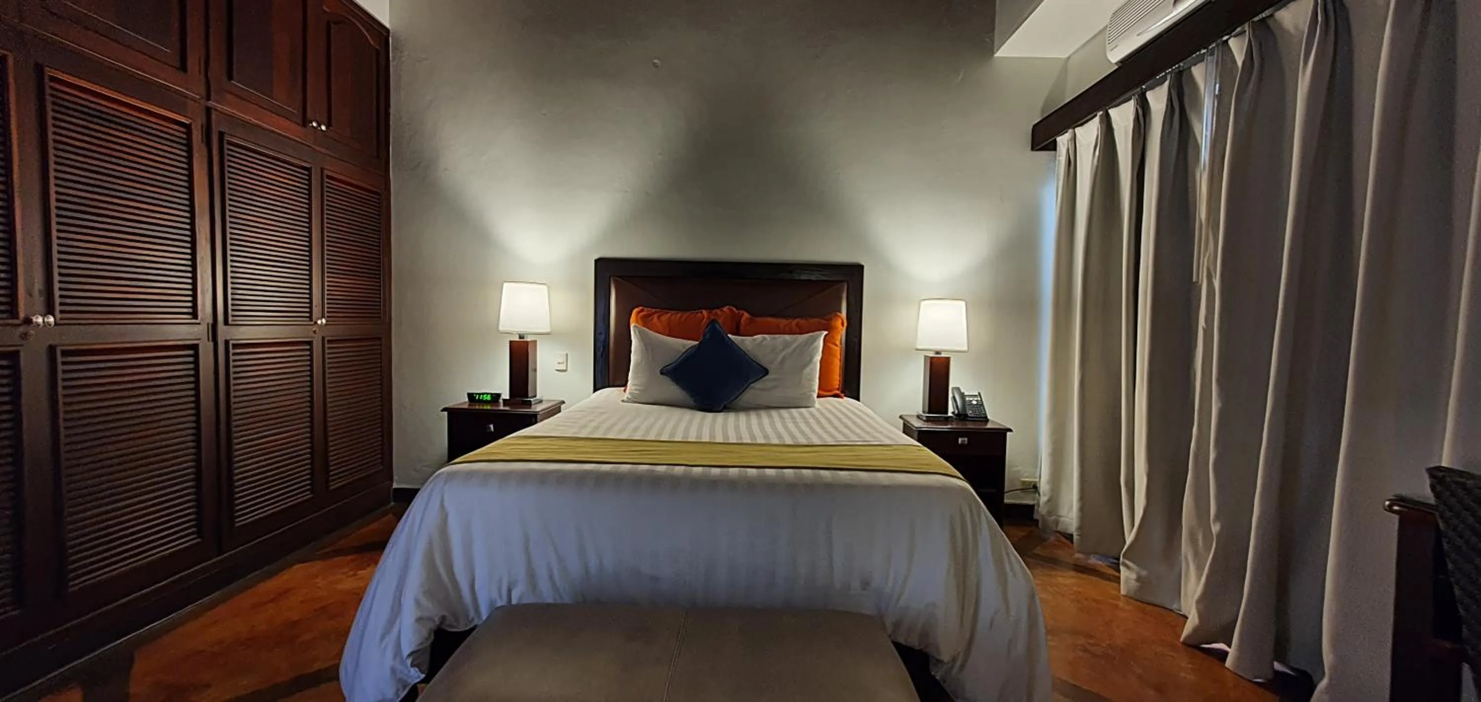 Balcony/Terrace, Bed in Humuya Inn