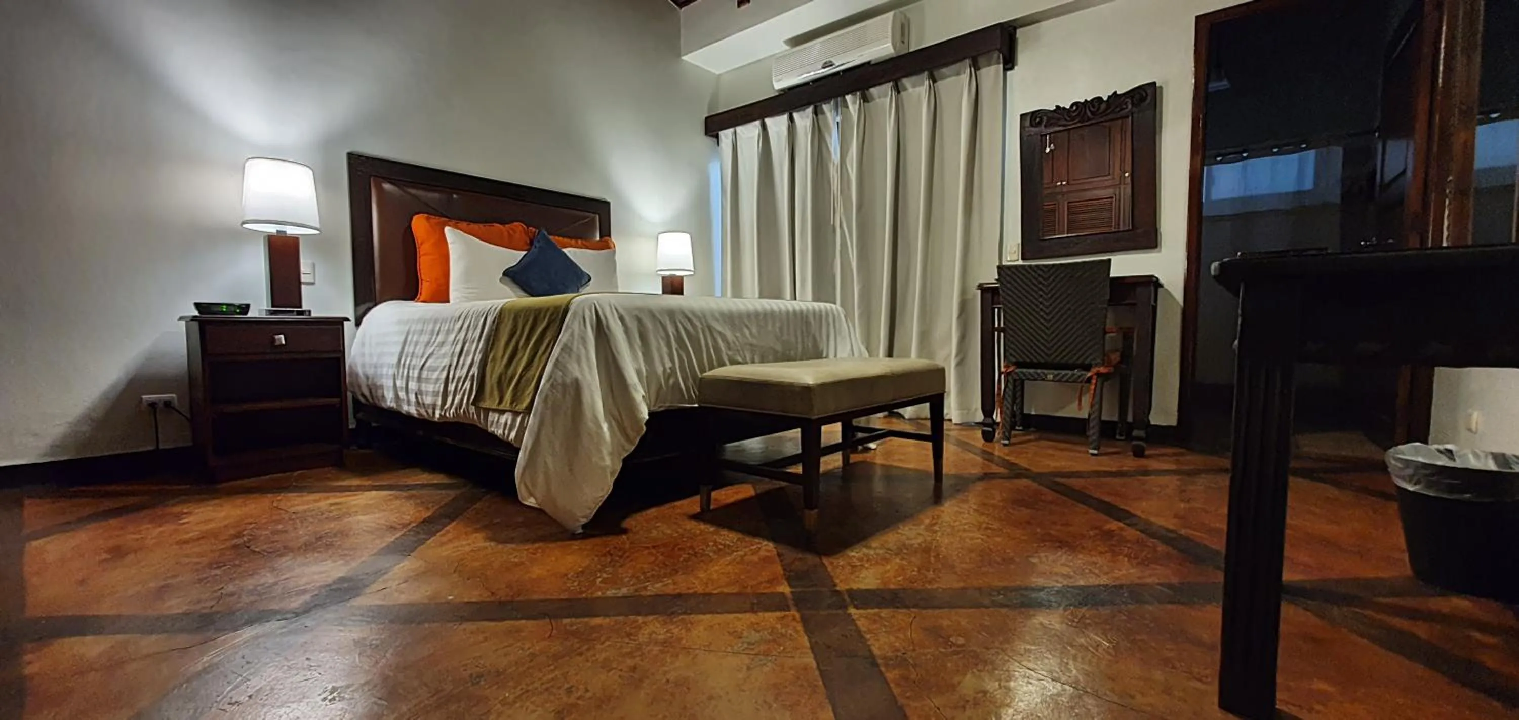 Balcony/Terrace, Bed in Humuya Inn