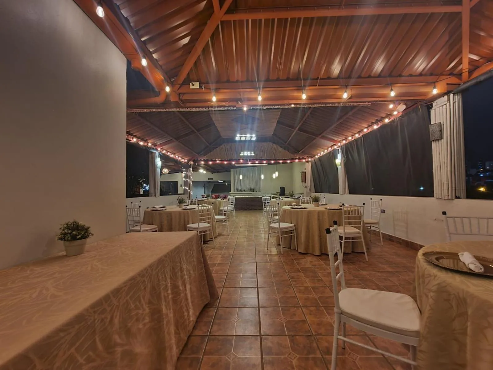 BBQ facilities in Humuya Inn