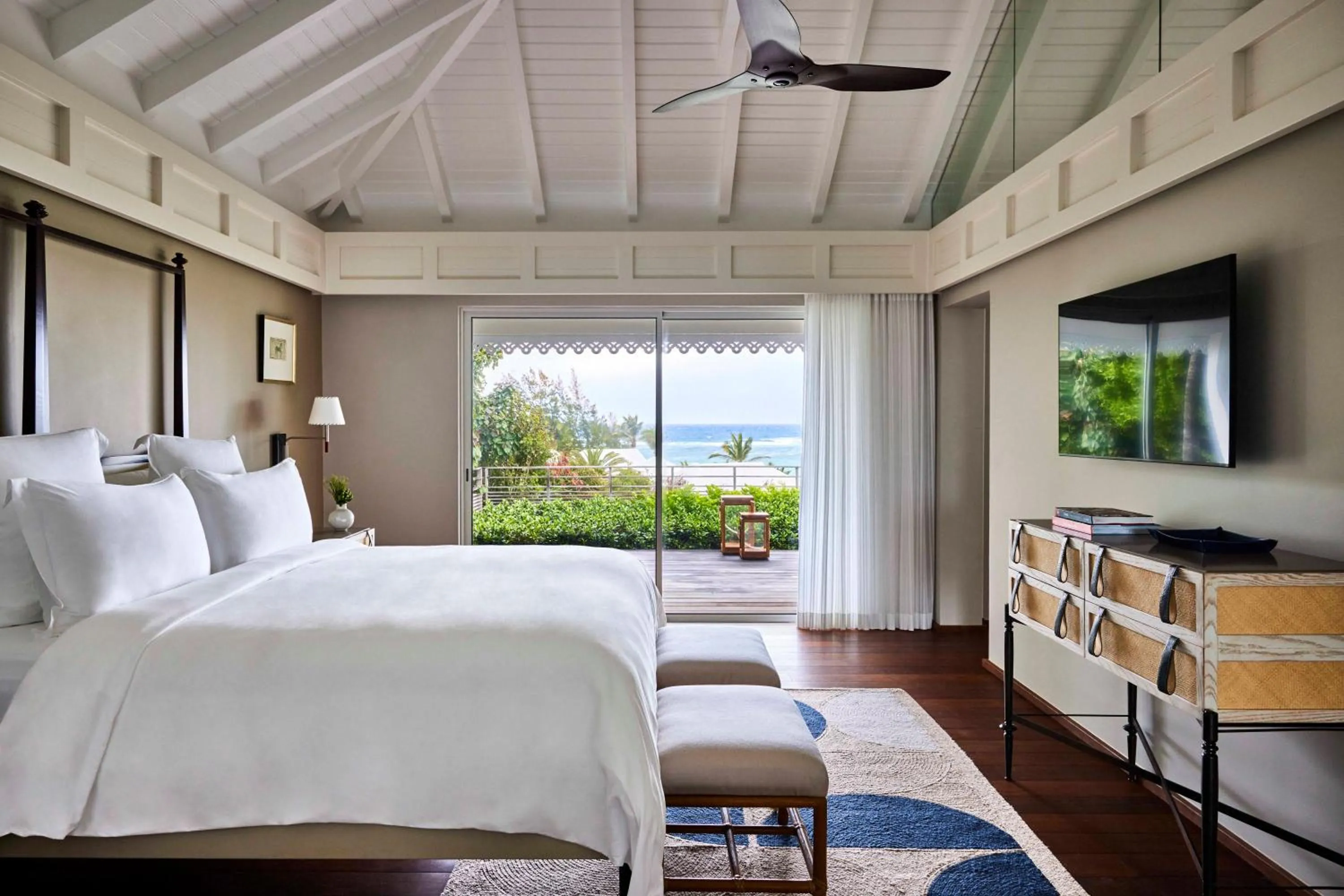 Patio, Bed in Rosewood Le Guanahani St Barth