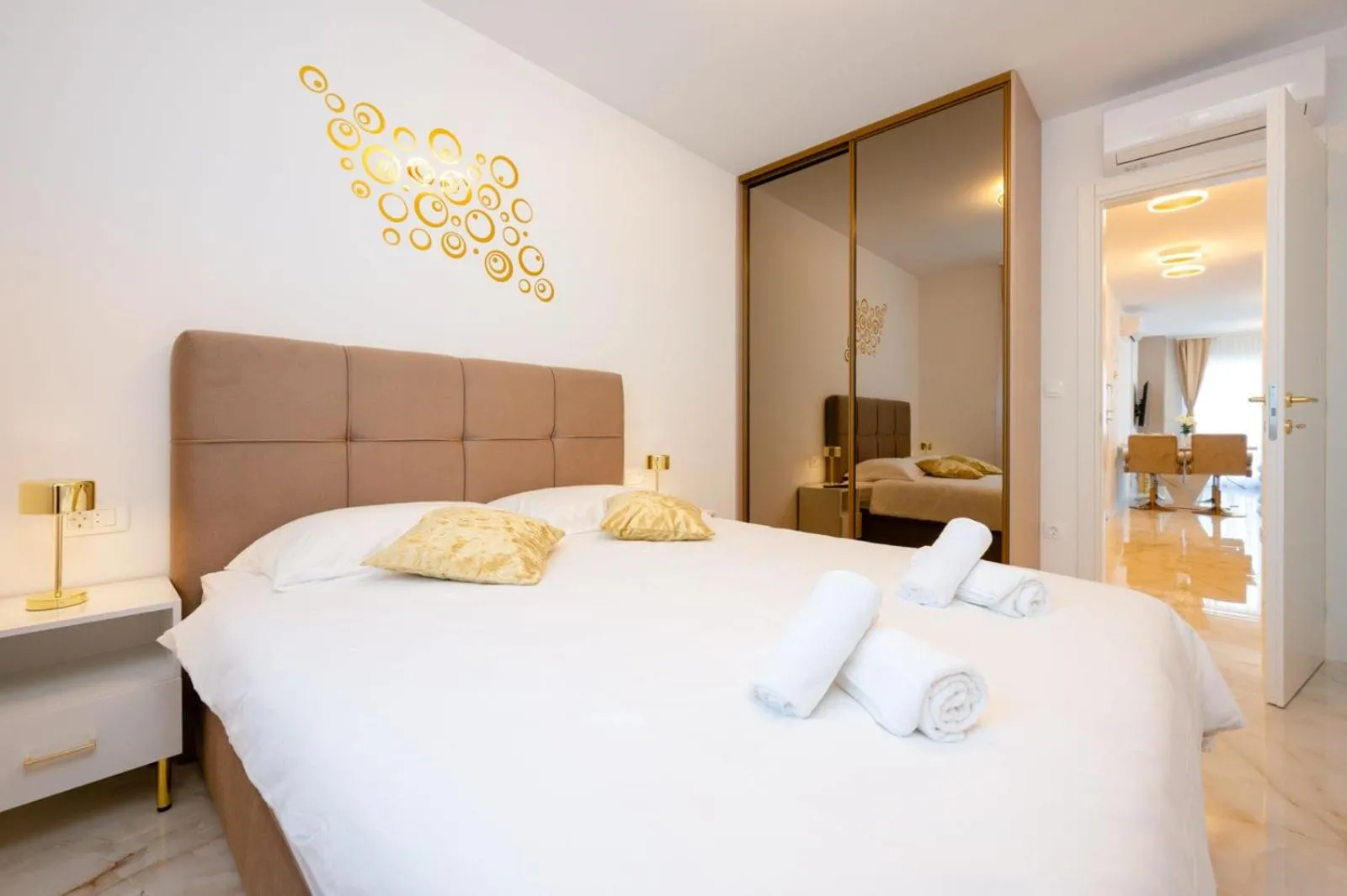 Bed in Apartment MiFi