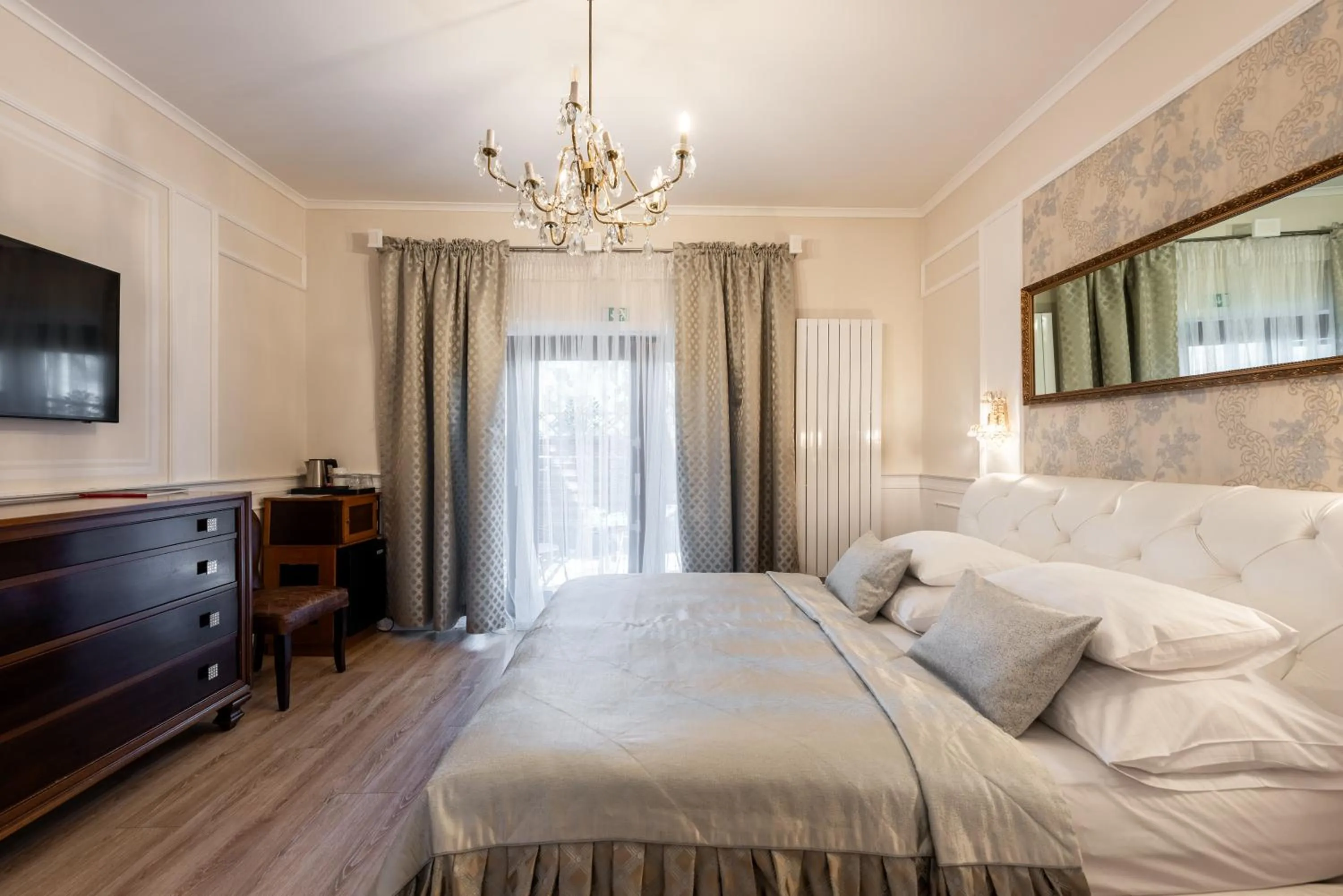 Communal lounge/ TV room, Bed in Wellness & SPA boutique Hotel pod lipkami Prague