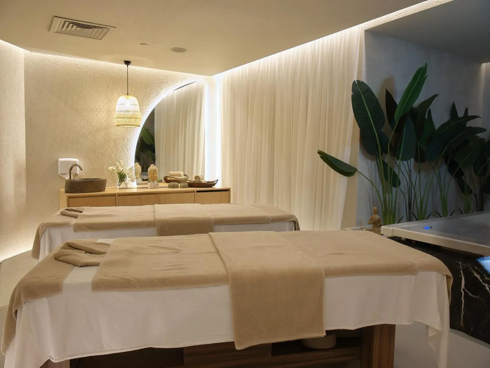 Spa and wellness centre/facilities in Cape Bodrum Luxury Hotel & Beach Spa and wellness centre/facilities in Cape Bodrum Luxury Hotel & Beach