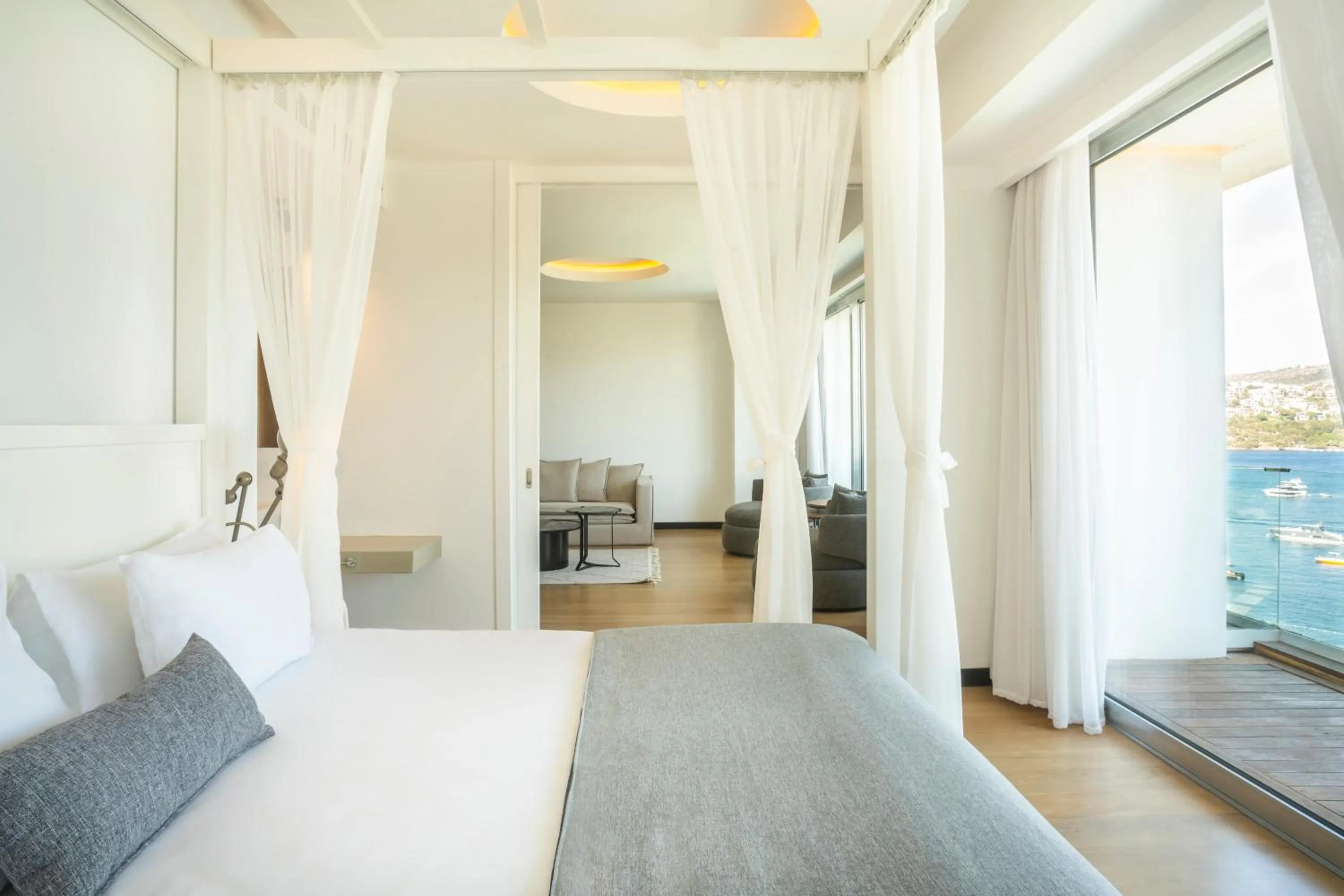 Bedroom, Bed in Cape Bodrum Luxury Hotel & Beach