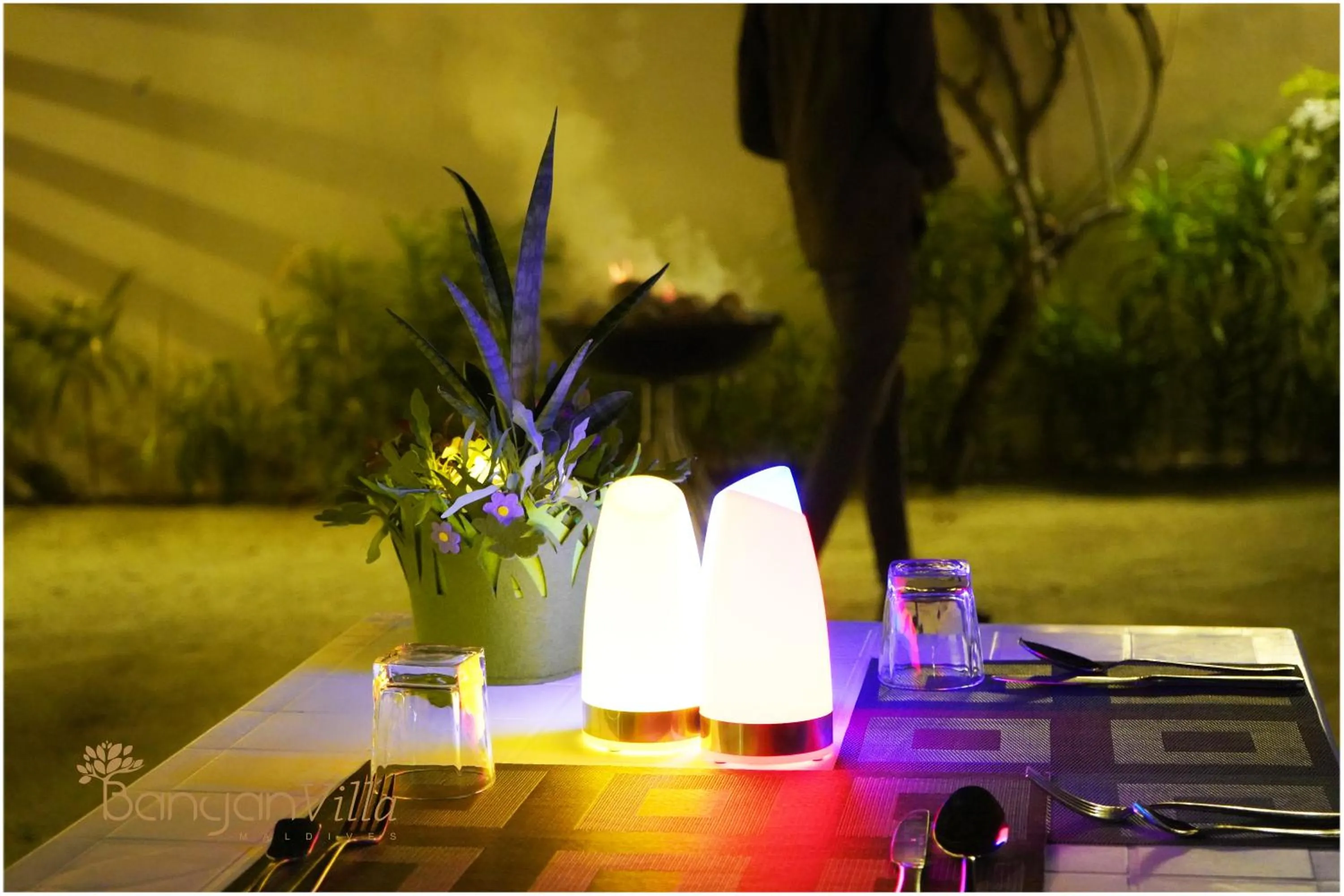 Dining area in Banyan Villa Maldives Dhangethi