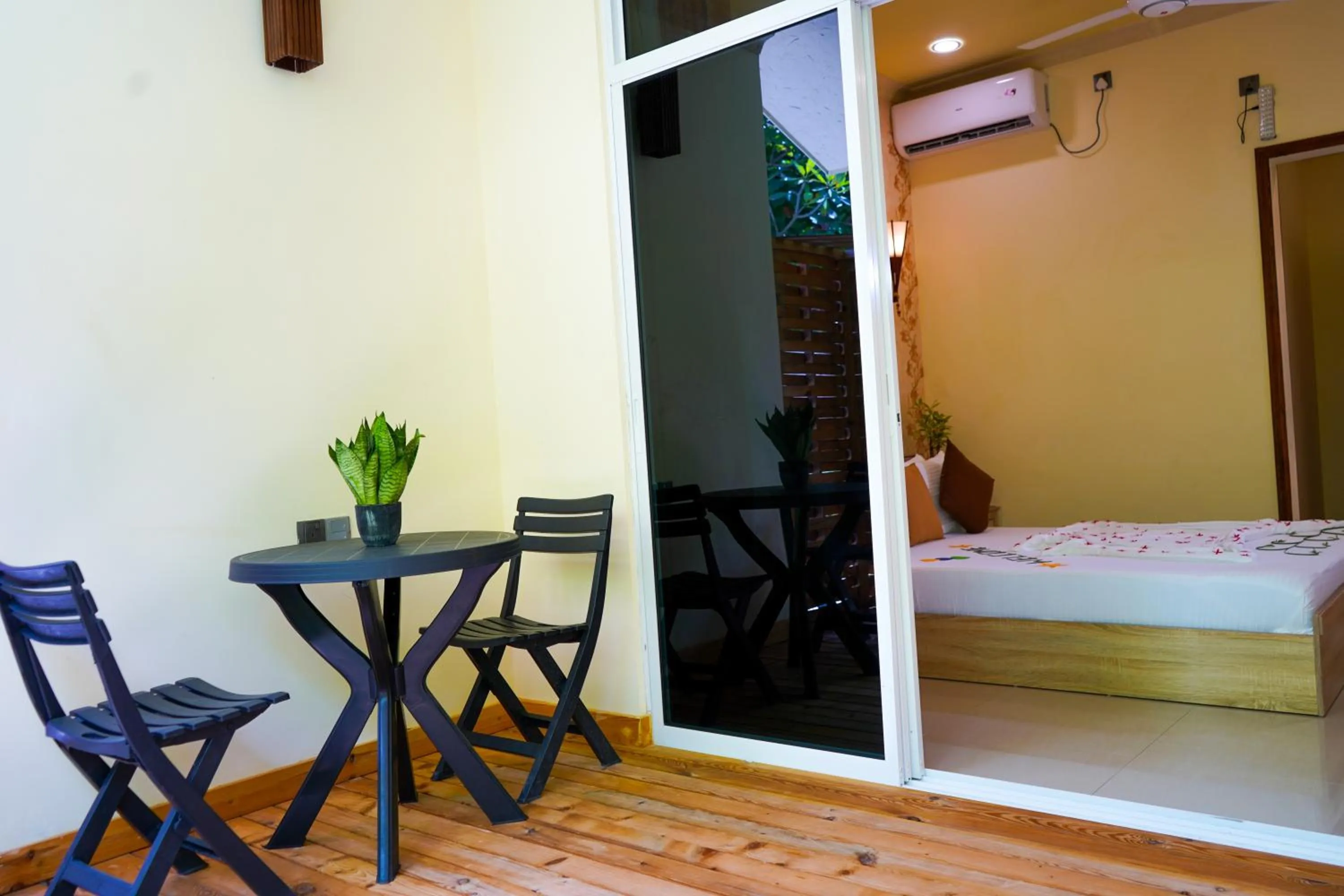 Patio, Bed in Banyan Villa Maldives Dhangethi