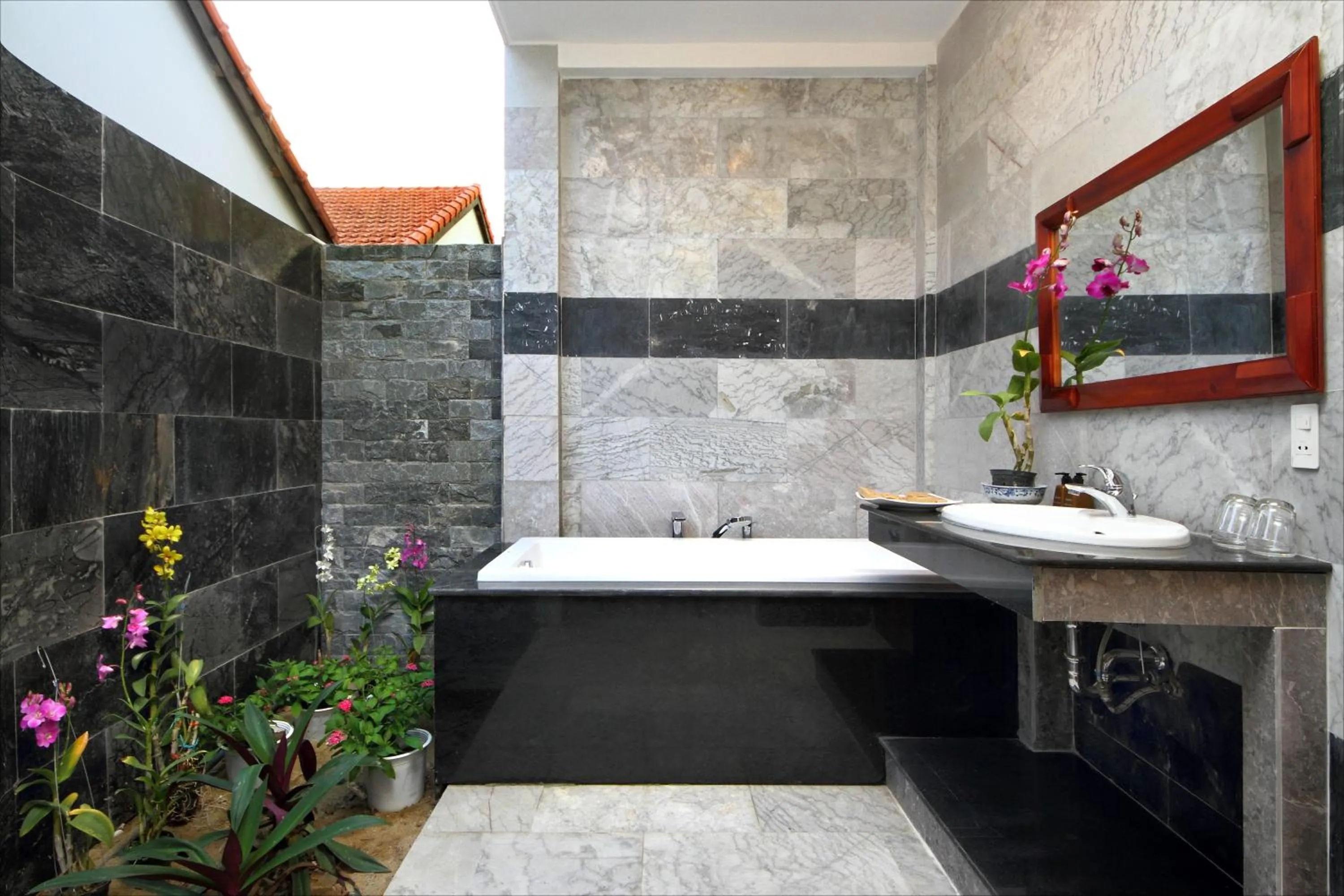 Bathroom in Villa Orchid Garden Riverside Hoi An