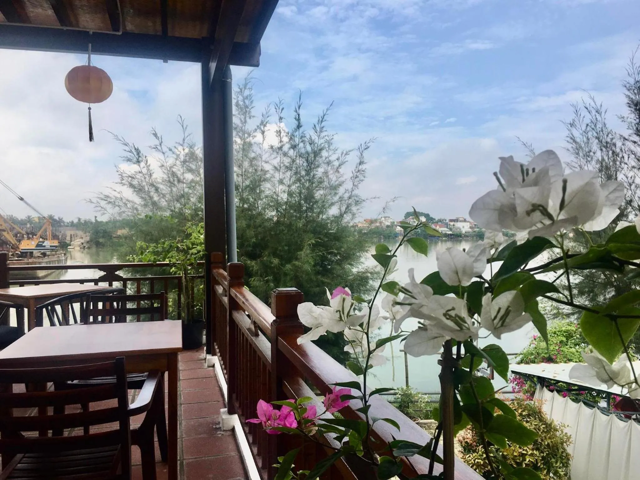Restaurant/places to eat in Villa Orchid Garden Riverside Hoi An