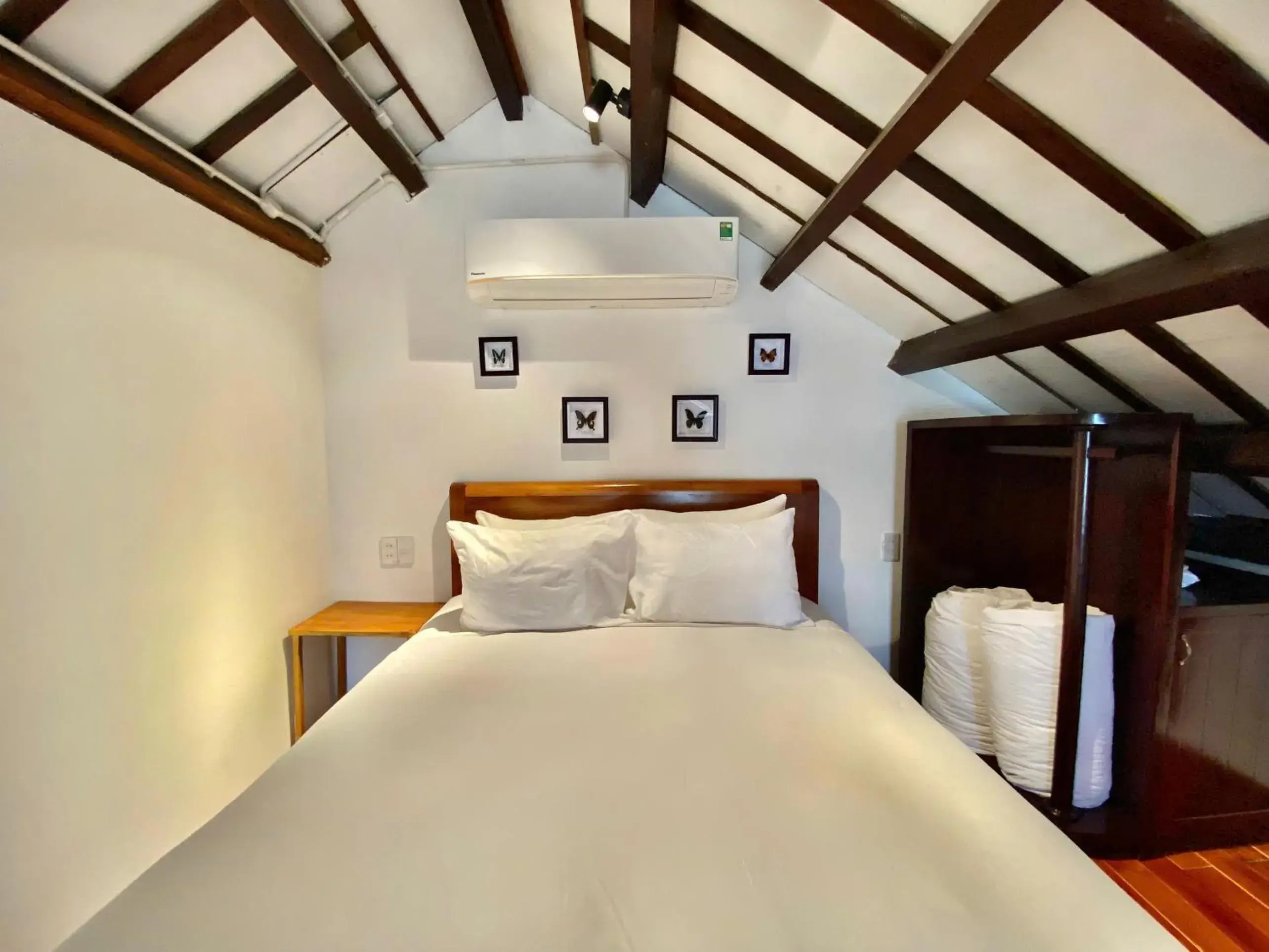 Bedroom, Bed in Villa Orchid Garden Riverside Hoi An Bedroom, Bed in Villa Orchid Garden Riverside Hoi An