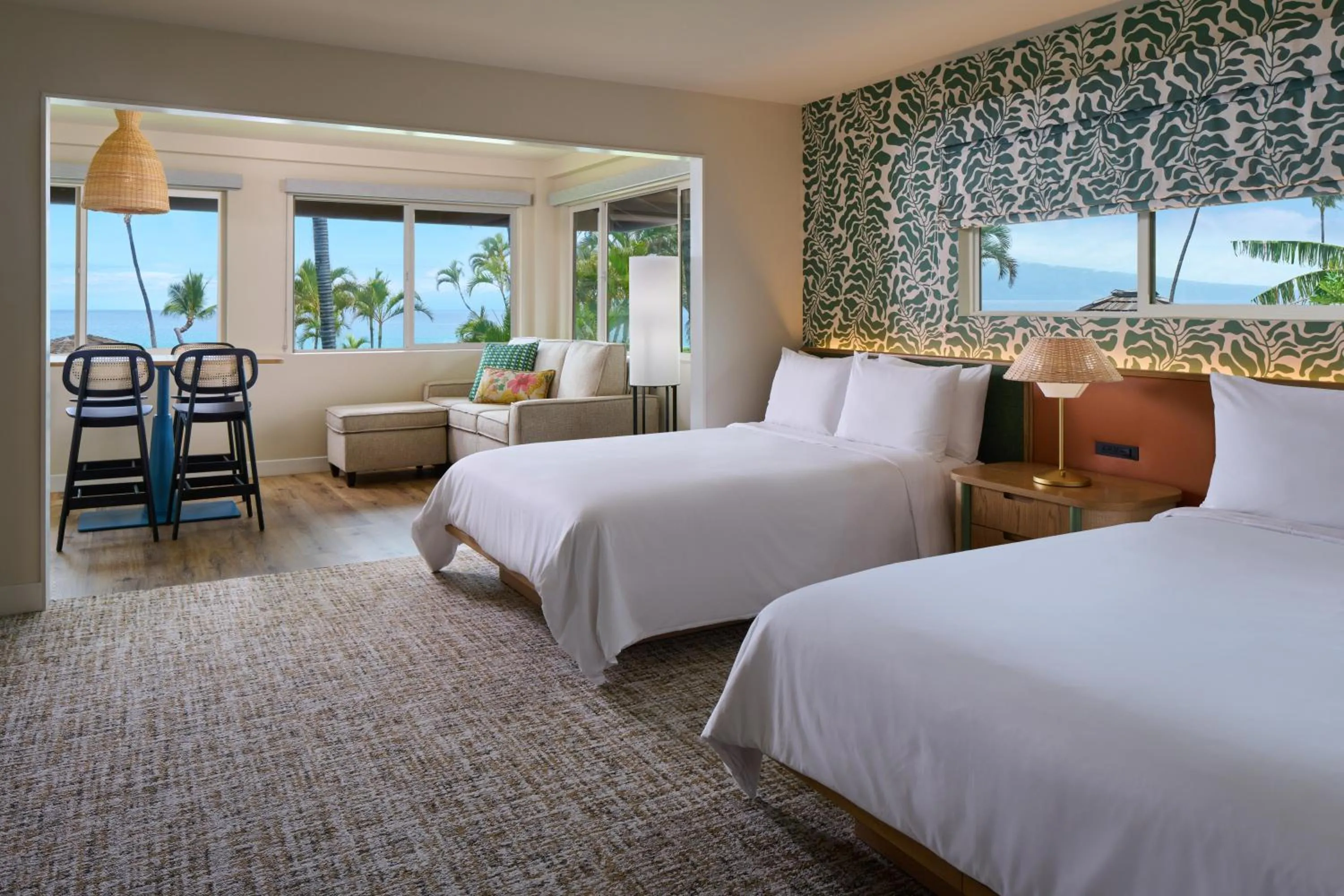 Photo of the whole room, Bed in Royal Lahaina Bungalows & Spa