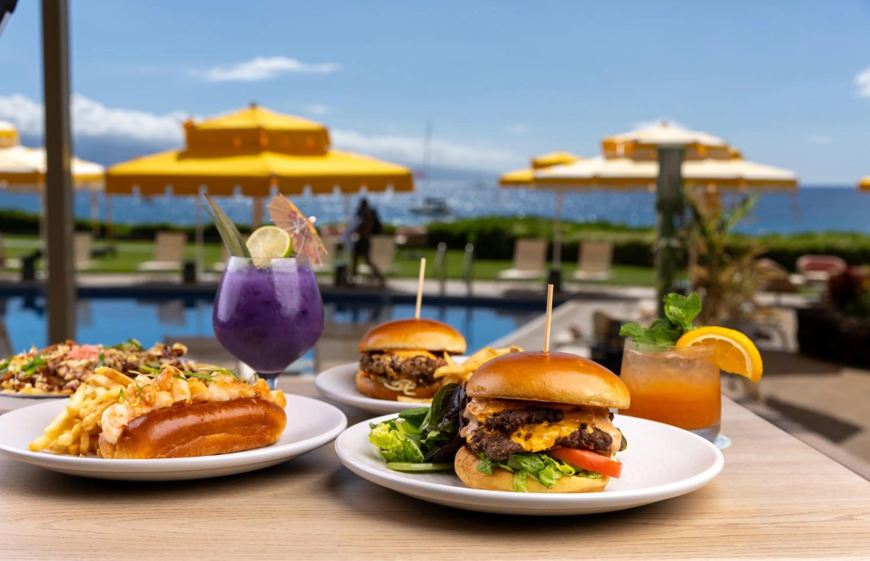 Restaurant/places to eat in Royal Lahaina Bungalows & Spa