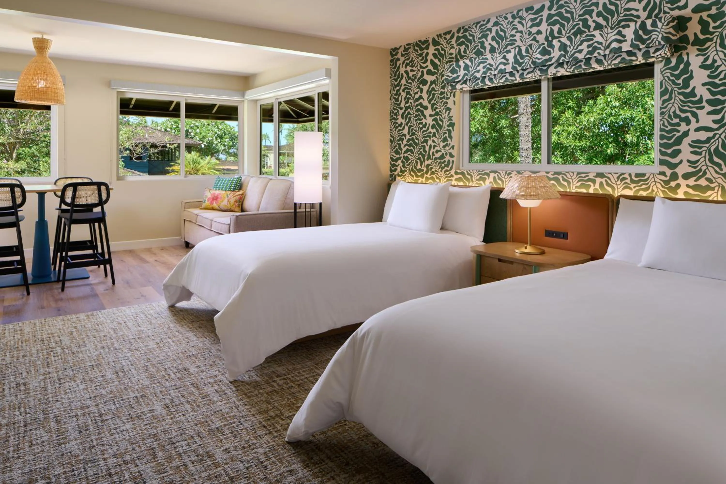 Bed in Royal Lahaina Bungalows & Spa