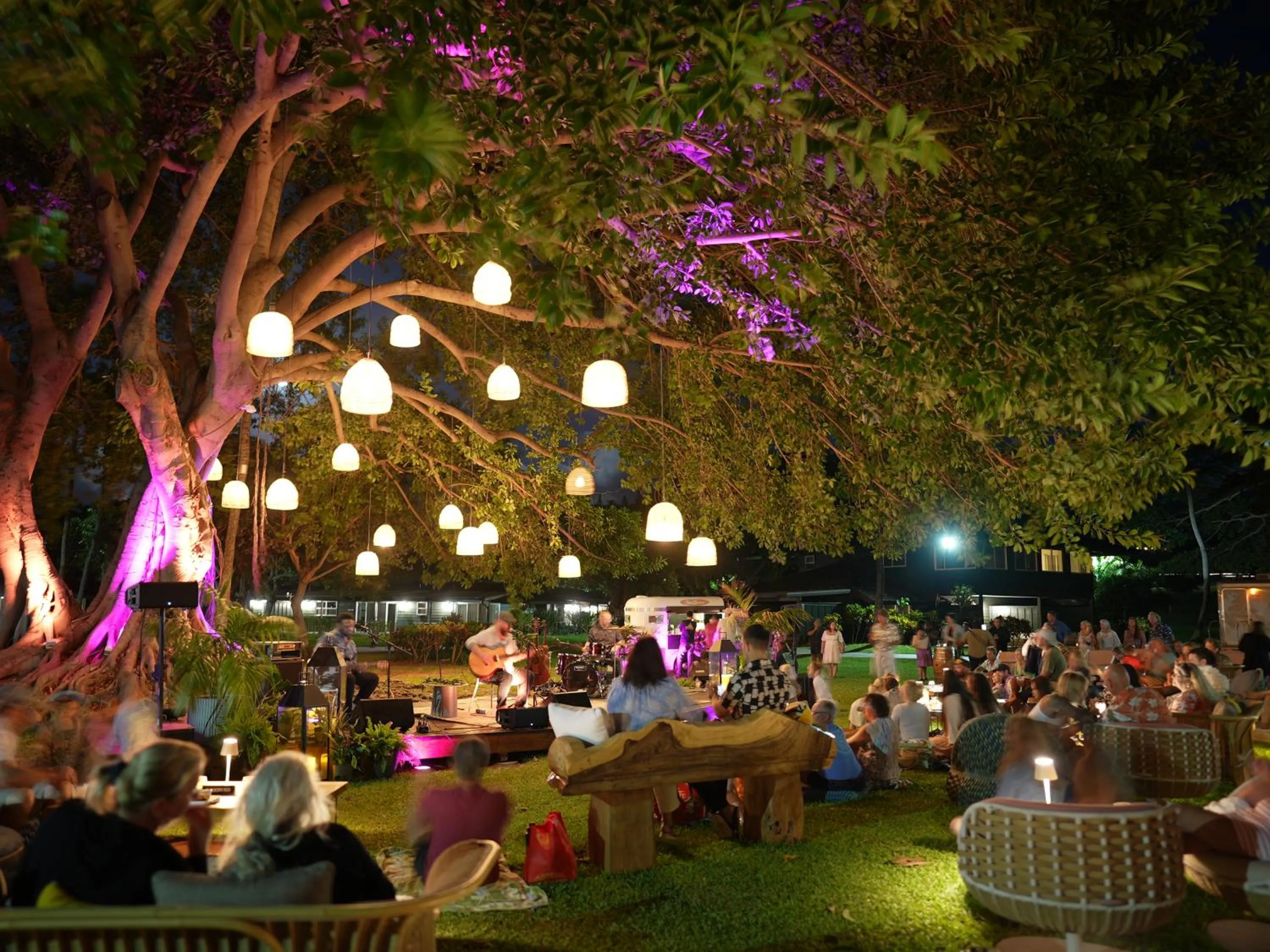 Evening entertainment in Royal Lahaina Bungalows & Spa