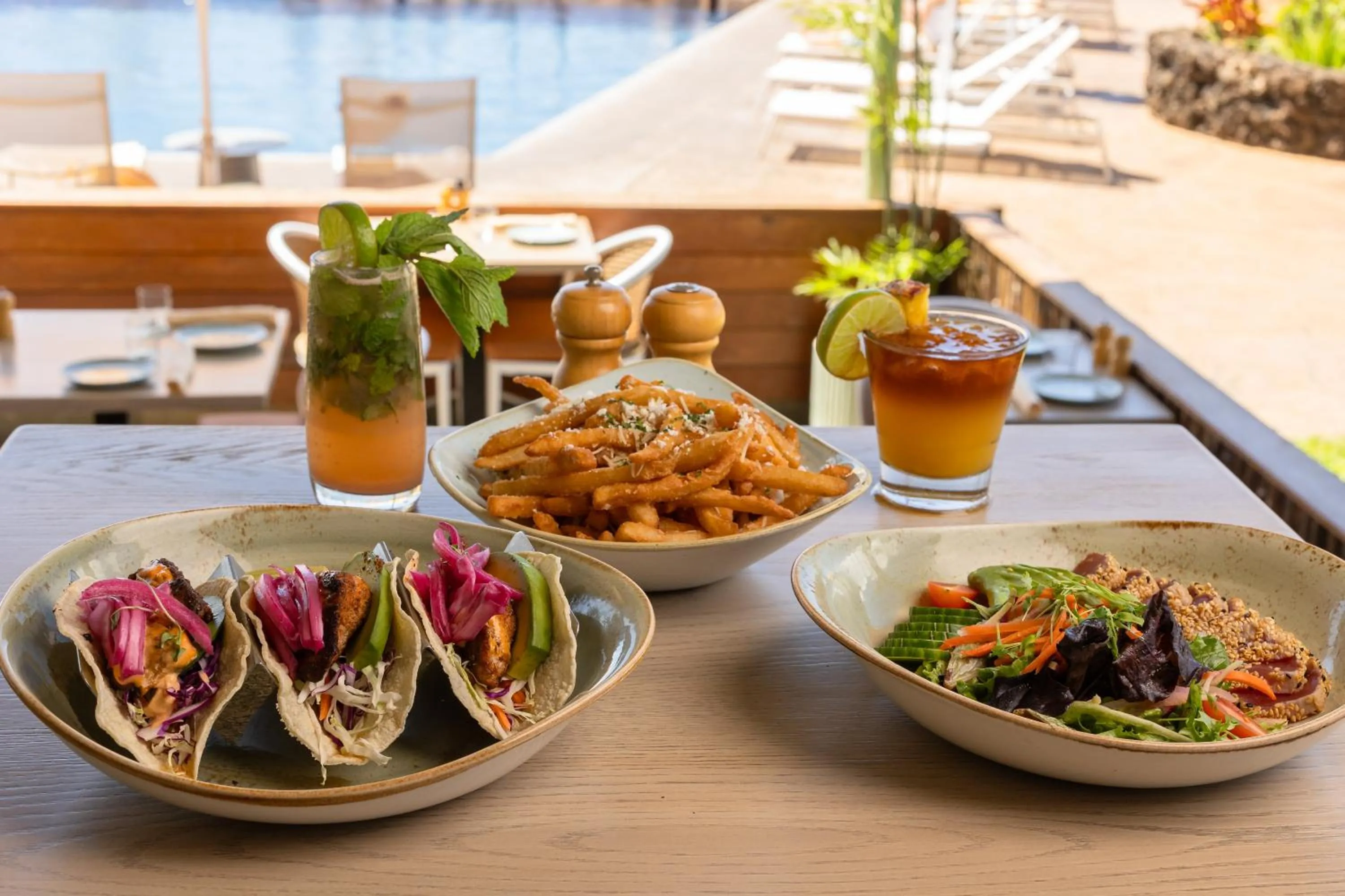Restaurant/places to eat in Royal Lahaina Bungalows & Spa