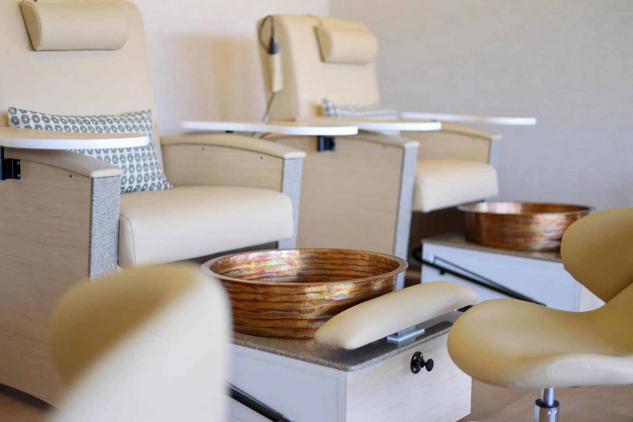 Spa and wellness centre/facilities in Royal Lahaina Bungalows & Spa
