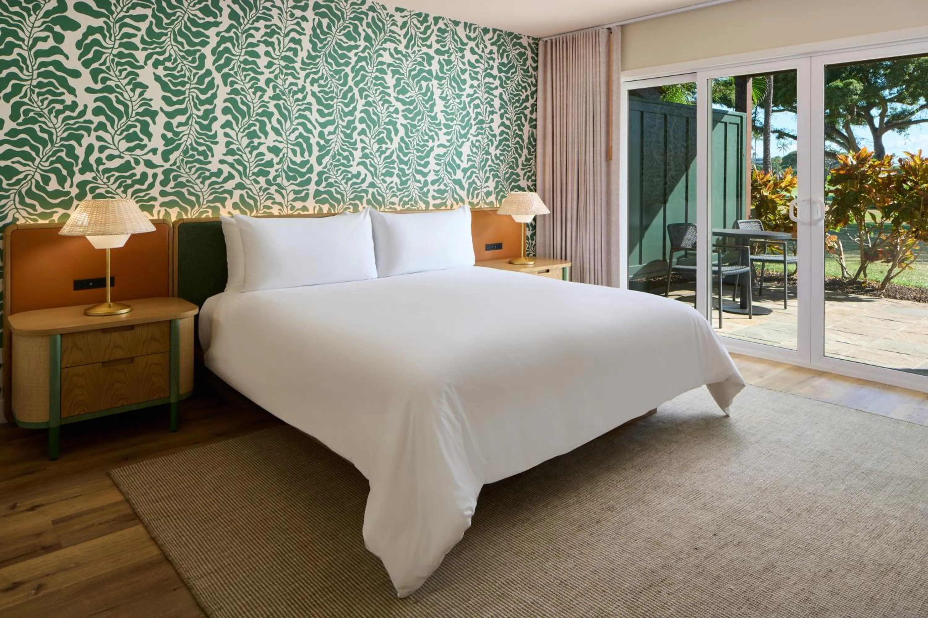 Bed in Royal Lahaina Bungalows & Spa