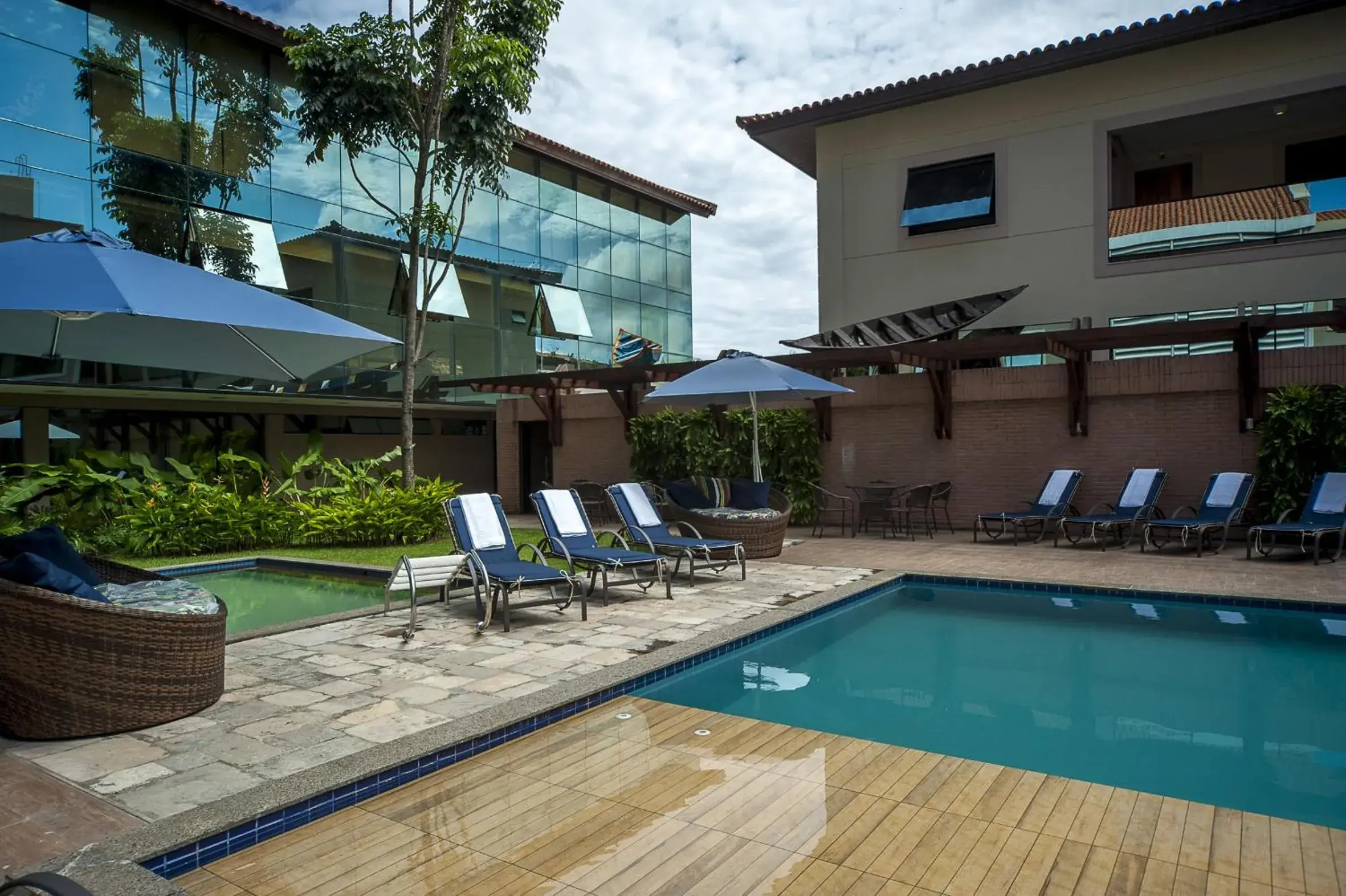 Swimming pool in Atrium Hotel Quinta De Pedras Swimming pool in Atrium Hotel Quinta De Pedras