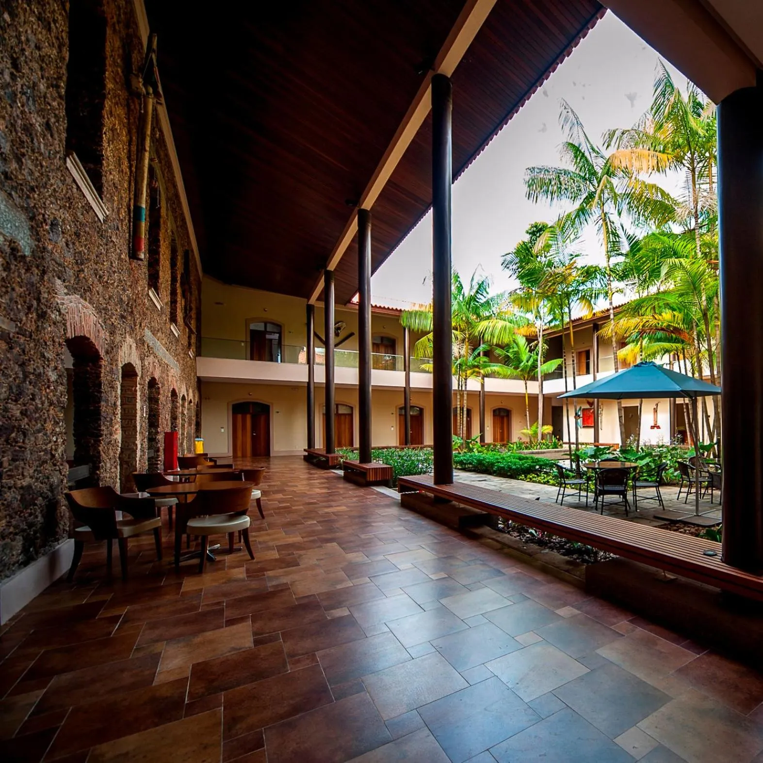 Restaurant/places to eat in Atrium Hotel Quinta De Pedras