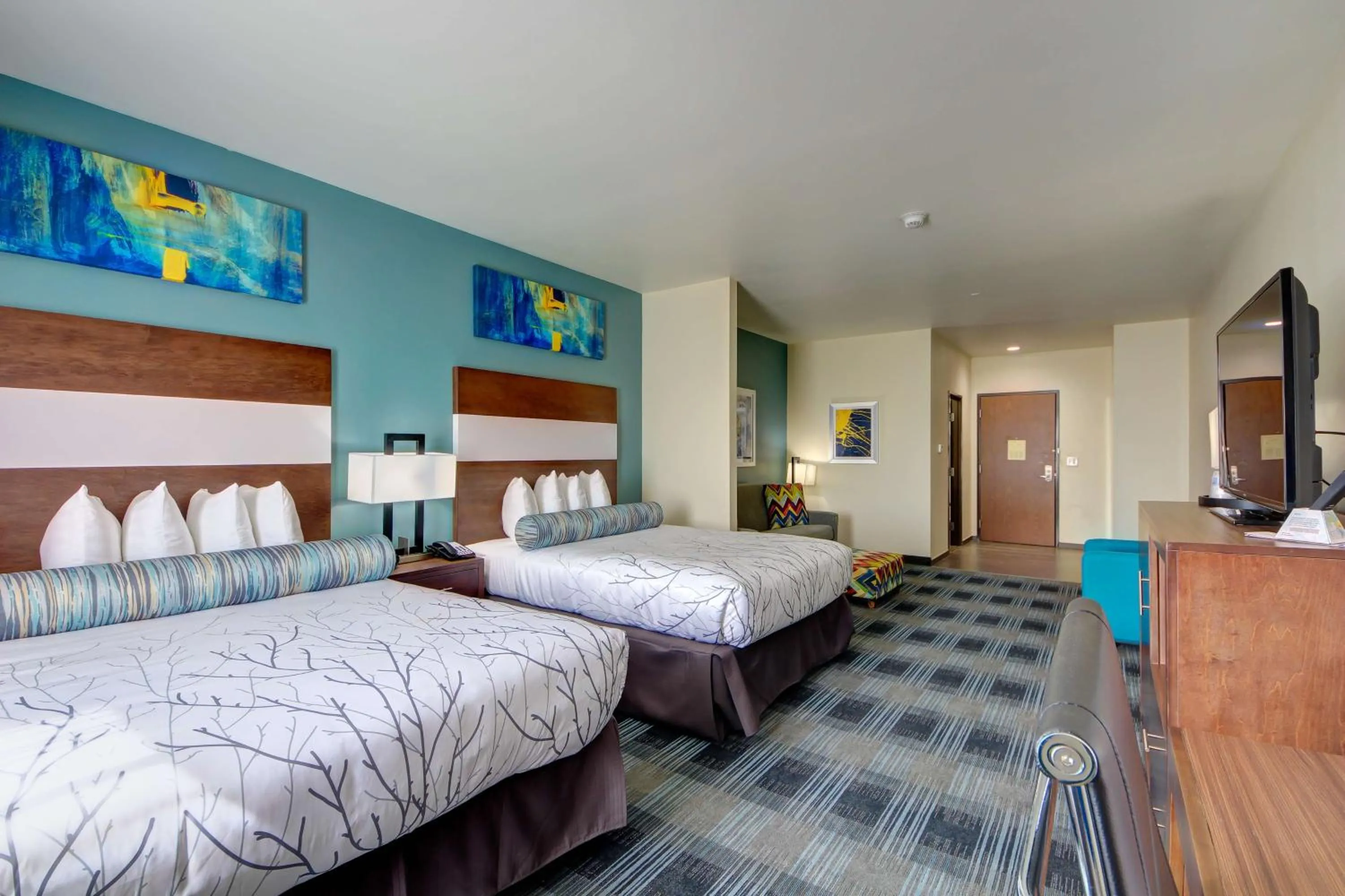 Photo of the whole room in Best Western PLUS Inn of Muskogee