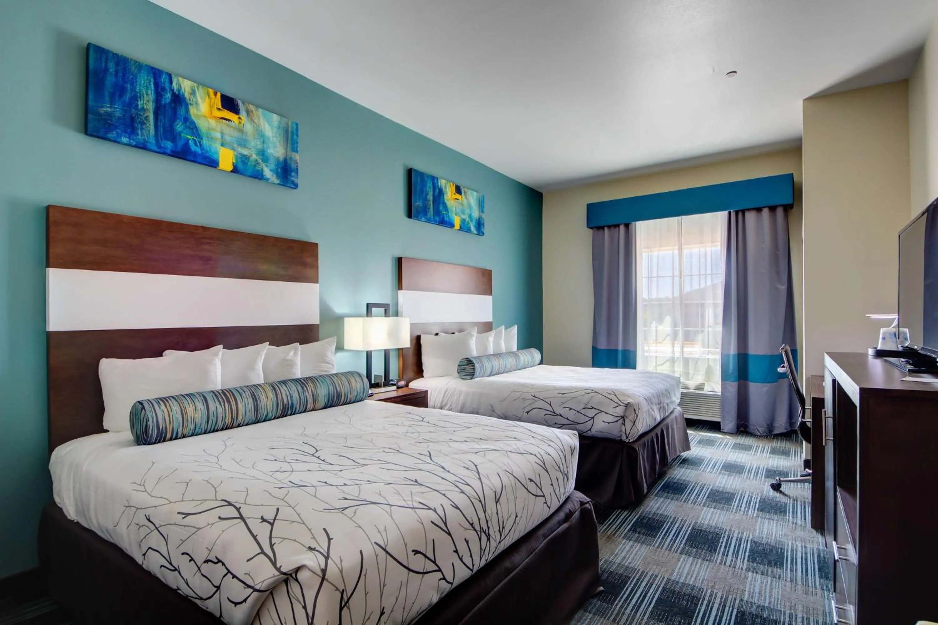 Photo of the whole room in Best Western PLUS Inn of Muskogee