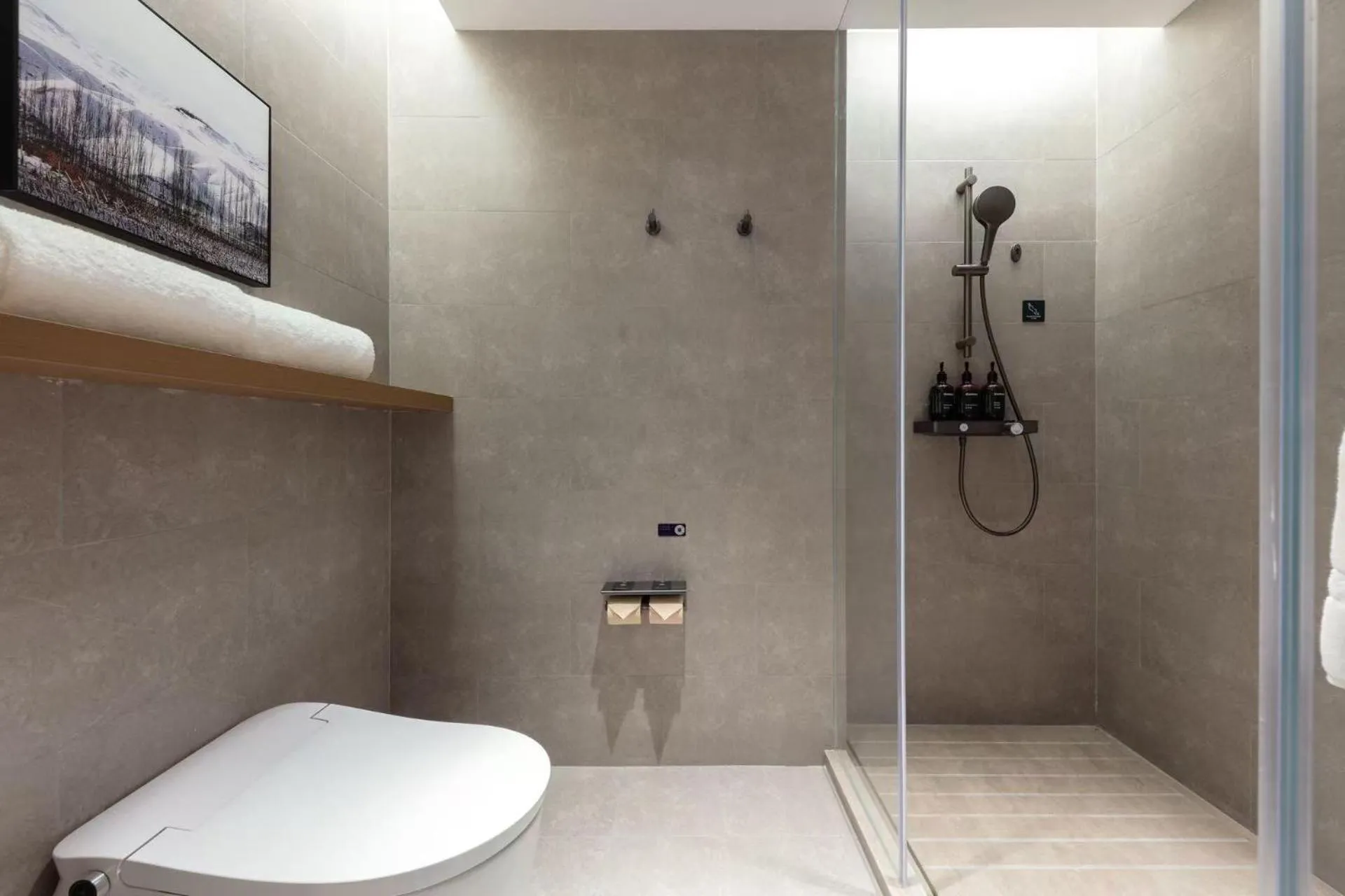 Shower in Atour Hotel Suzhou Industrial Park Fengting Avenue