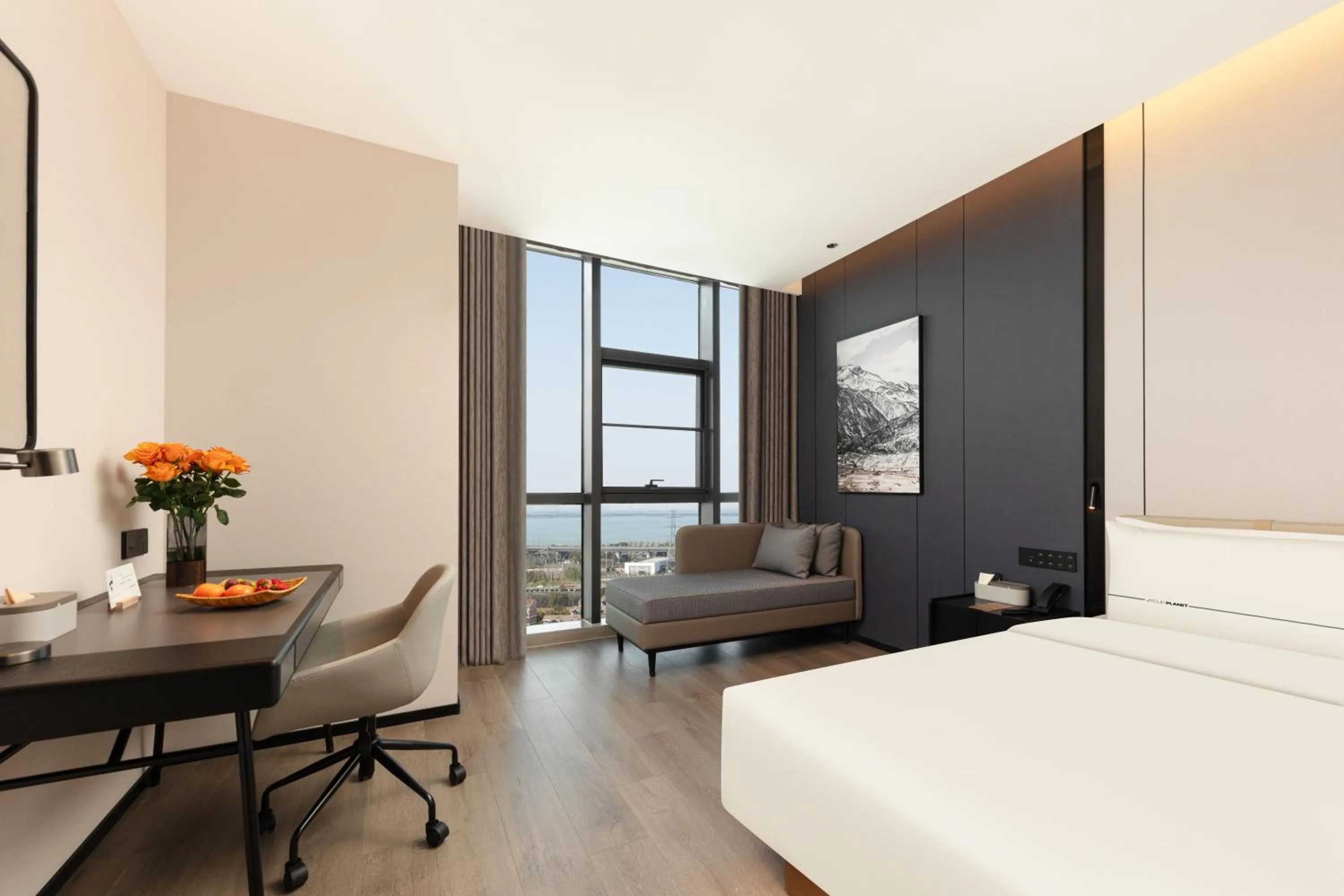 Bed in Atour Hotel Suzhou Industrial Park Fengting Avenue