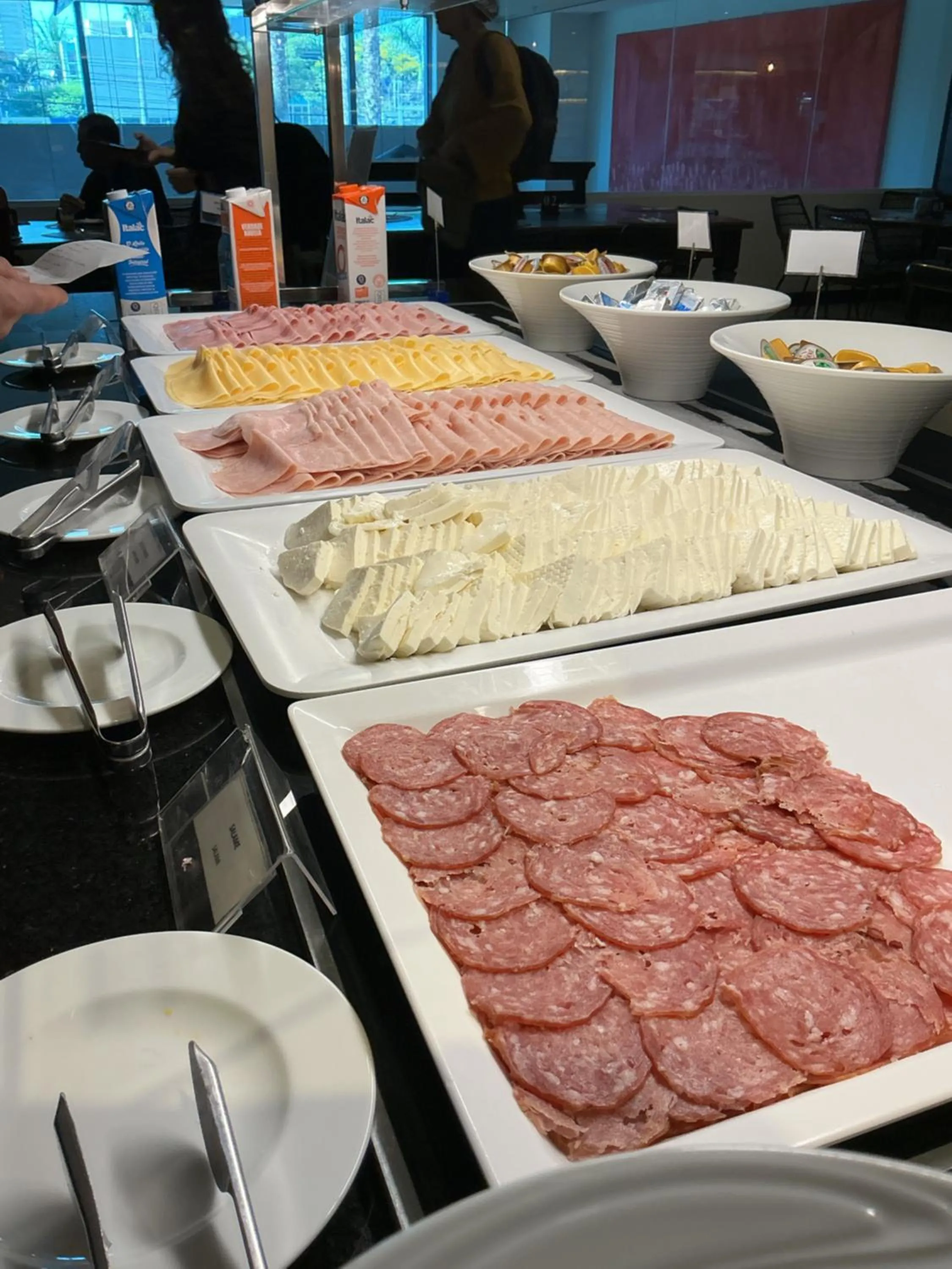 Buffet breakfast in Blue Tree Premium Alphaville