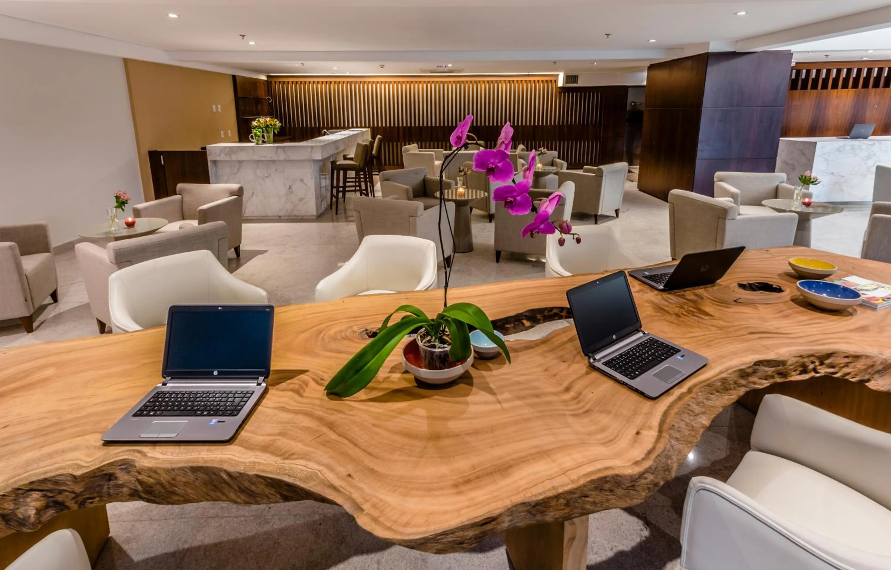 Communal lounge/ TV room in Blue Tree Premium Alphaville