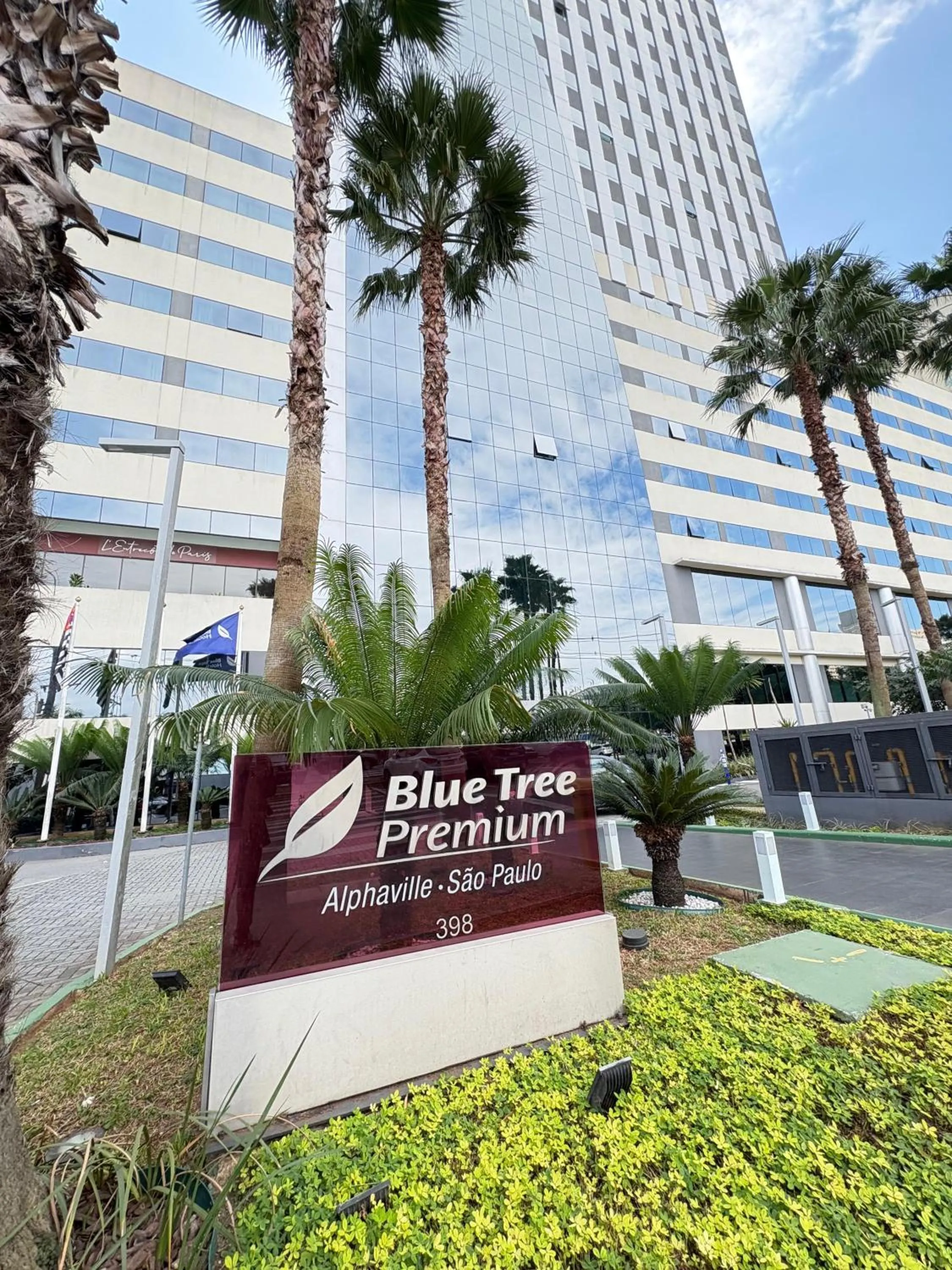 Property building in Blue Tree Premium Alphaville
