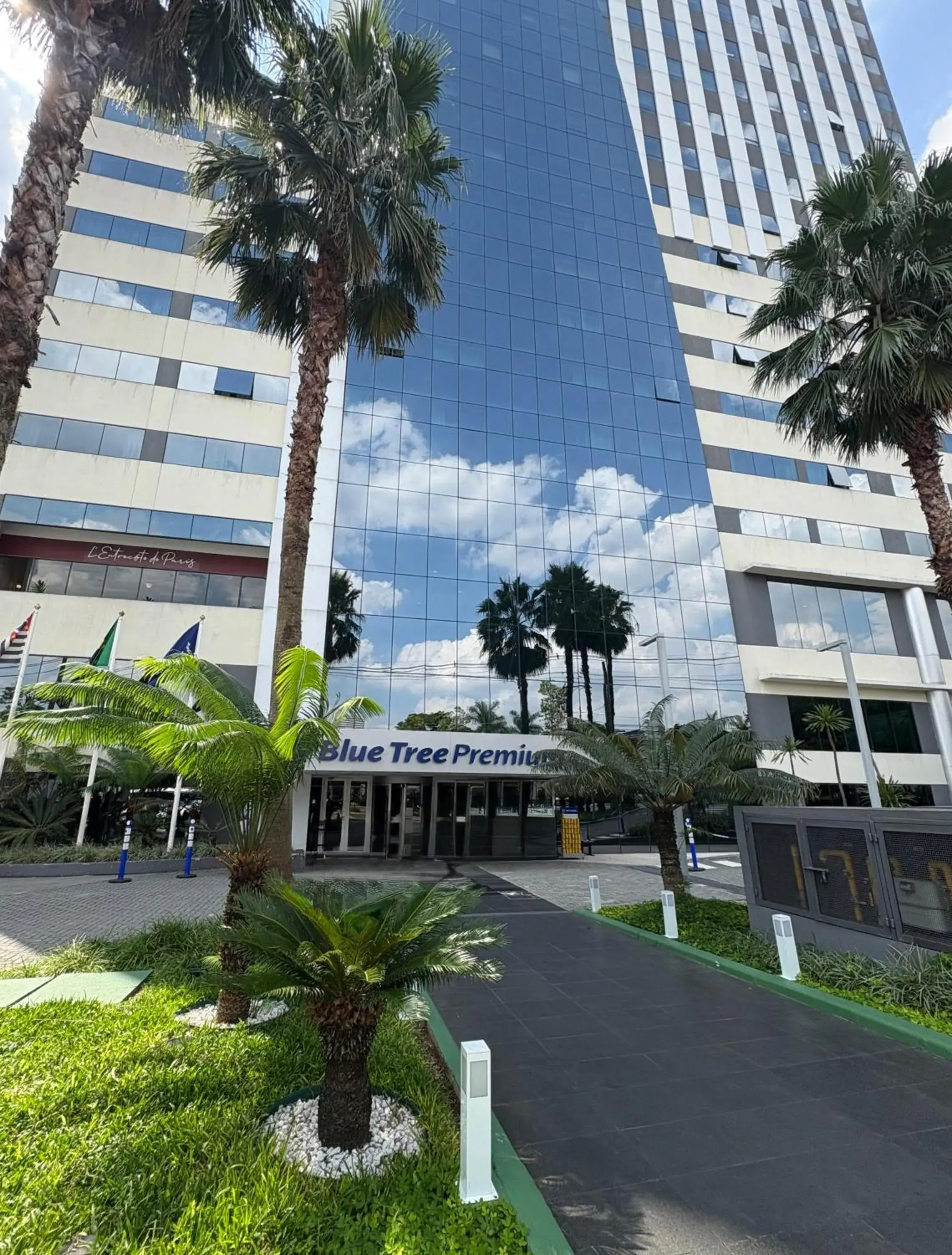 Facade/entrance in Blue Tree Premium Alphaville Facade/entrance in Blue Tree Premium Alphaville