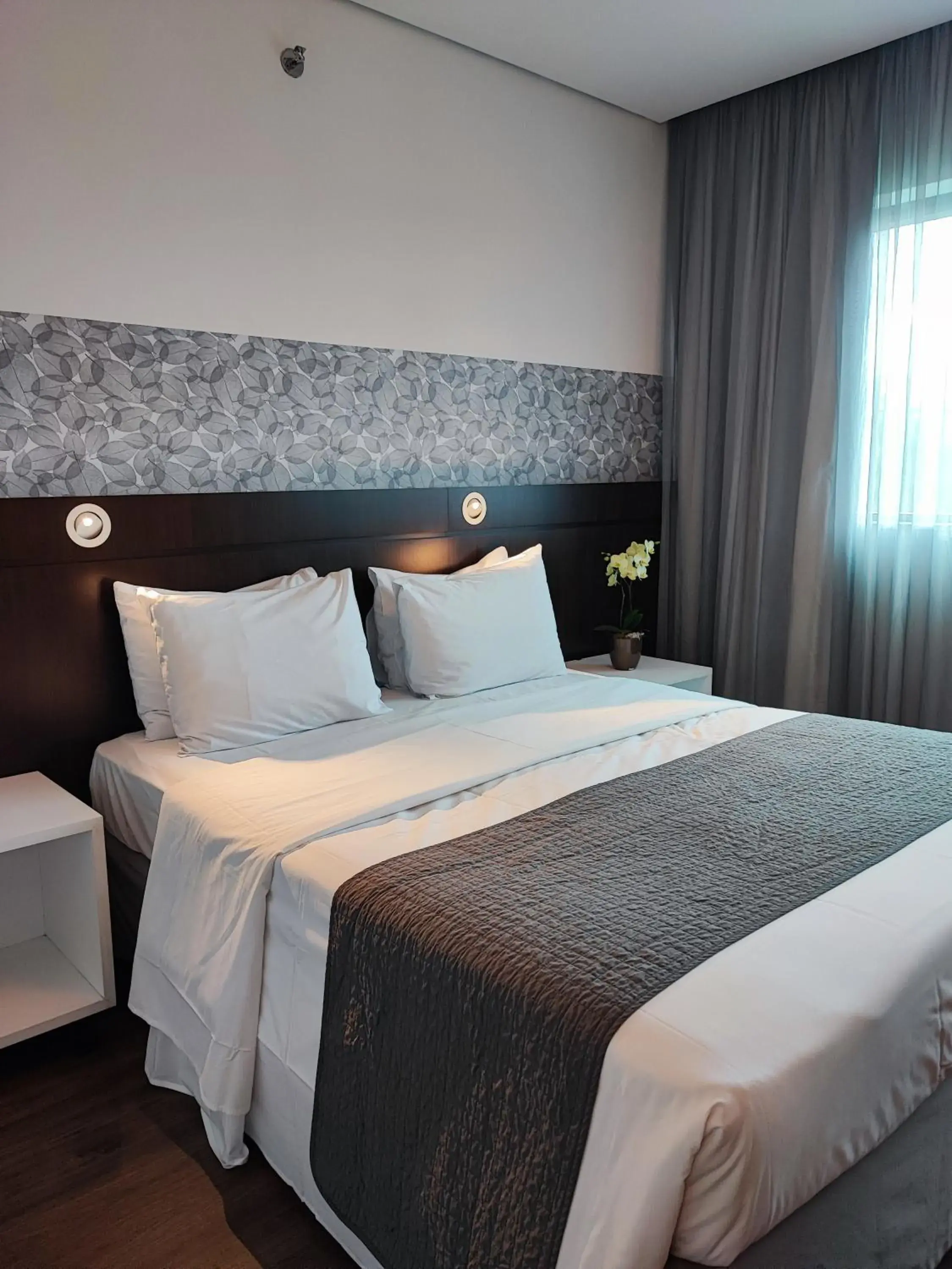 Bed in Blue Tree Premium Alphaville Bed in Blue Tree Premium Alphaville